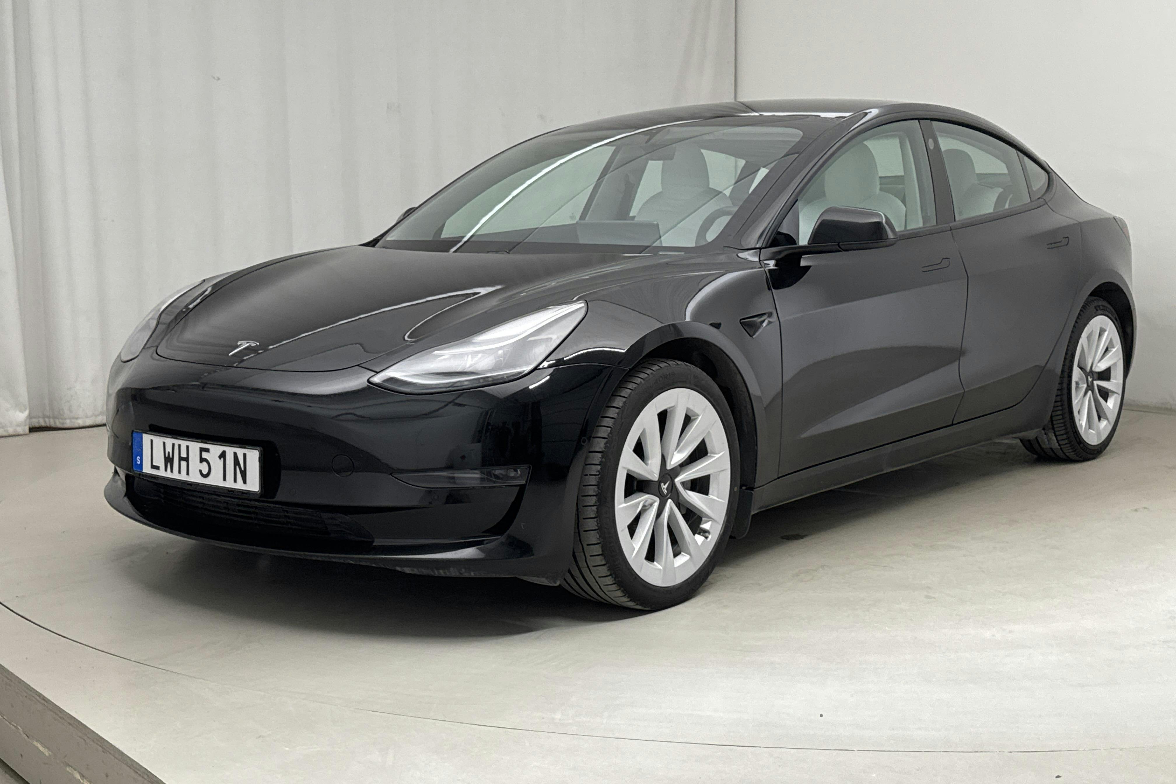 Tesla Model 3 Long Range Dual Motor AWD - 55 670 km - Automaattinen - musta - 2021