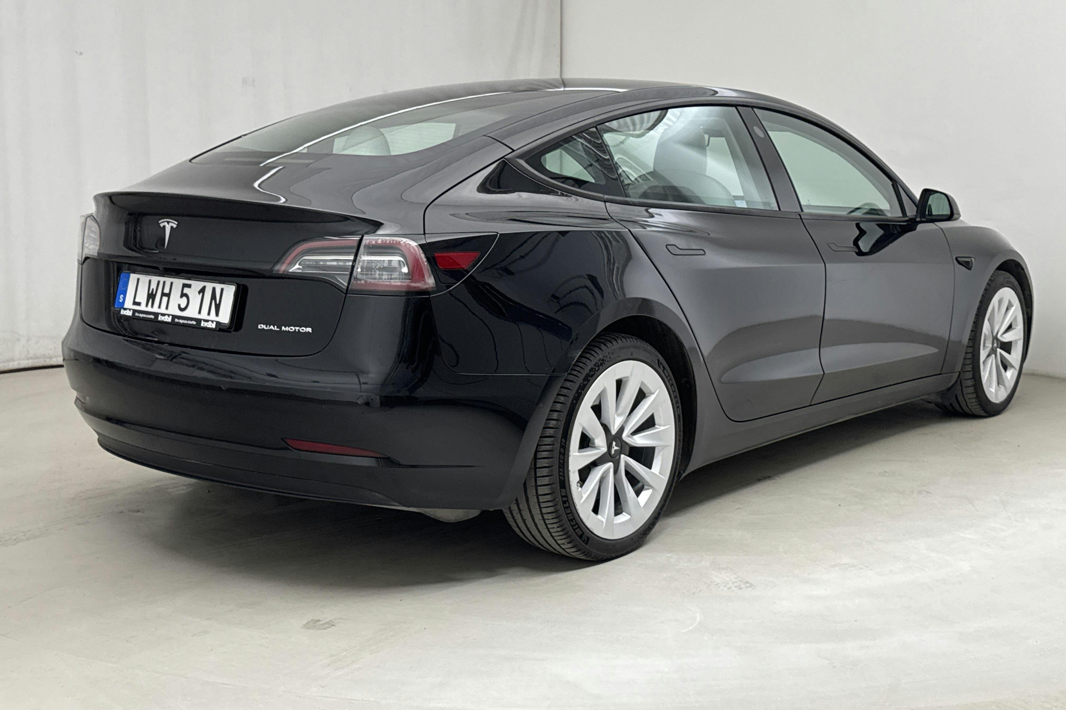 Tesla Model 3 Long Range Dual Motor AWD - 55 670 km - Automaattinen - musta - 2021