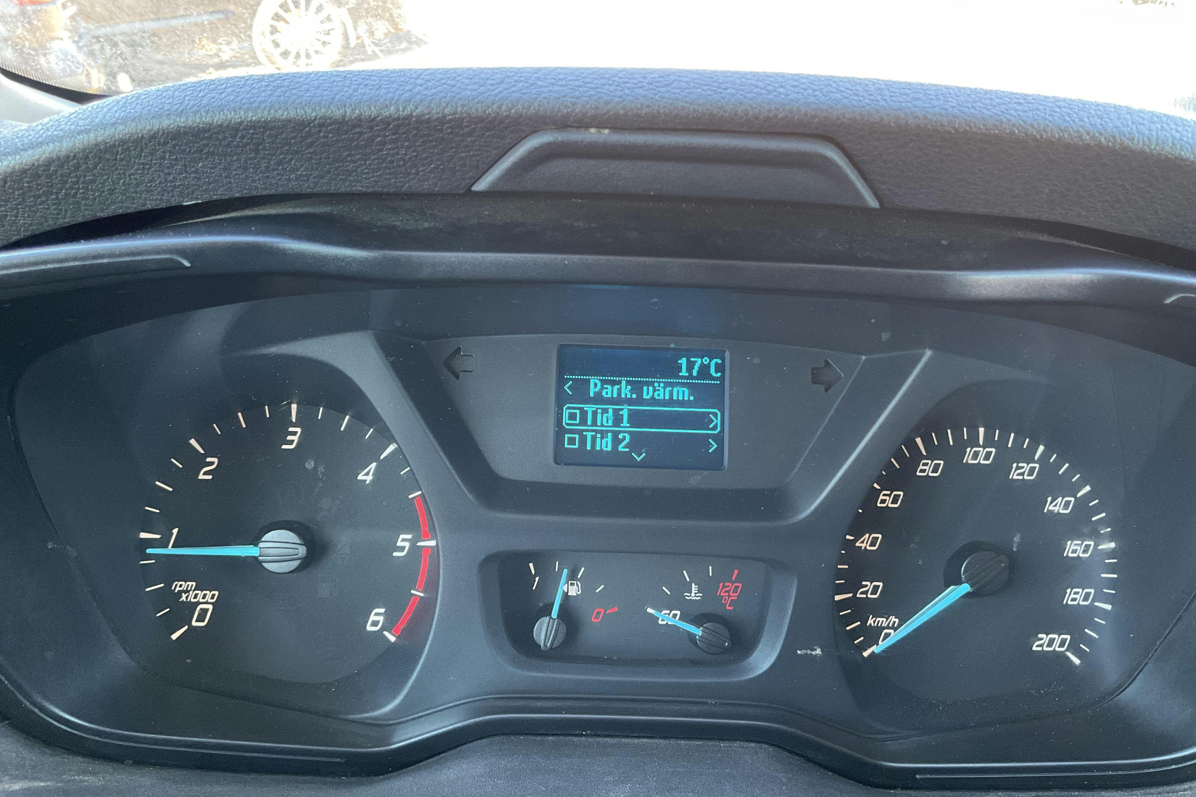 Ford Transit 310 2.2 TDCi Skåp (125hk) - 88 300 km - Manualna - biały - 2014