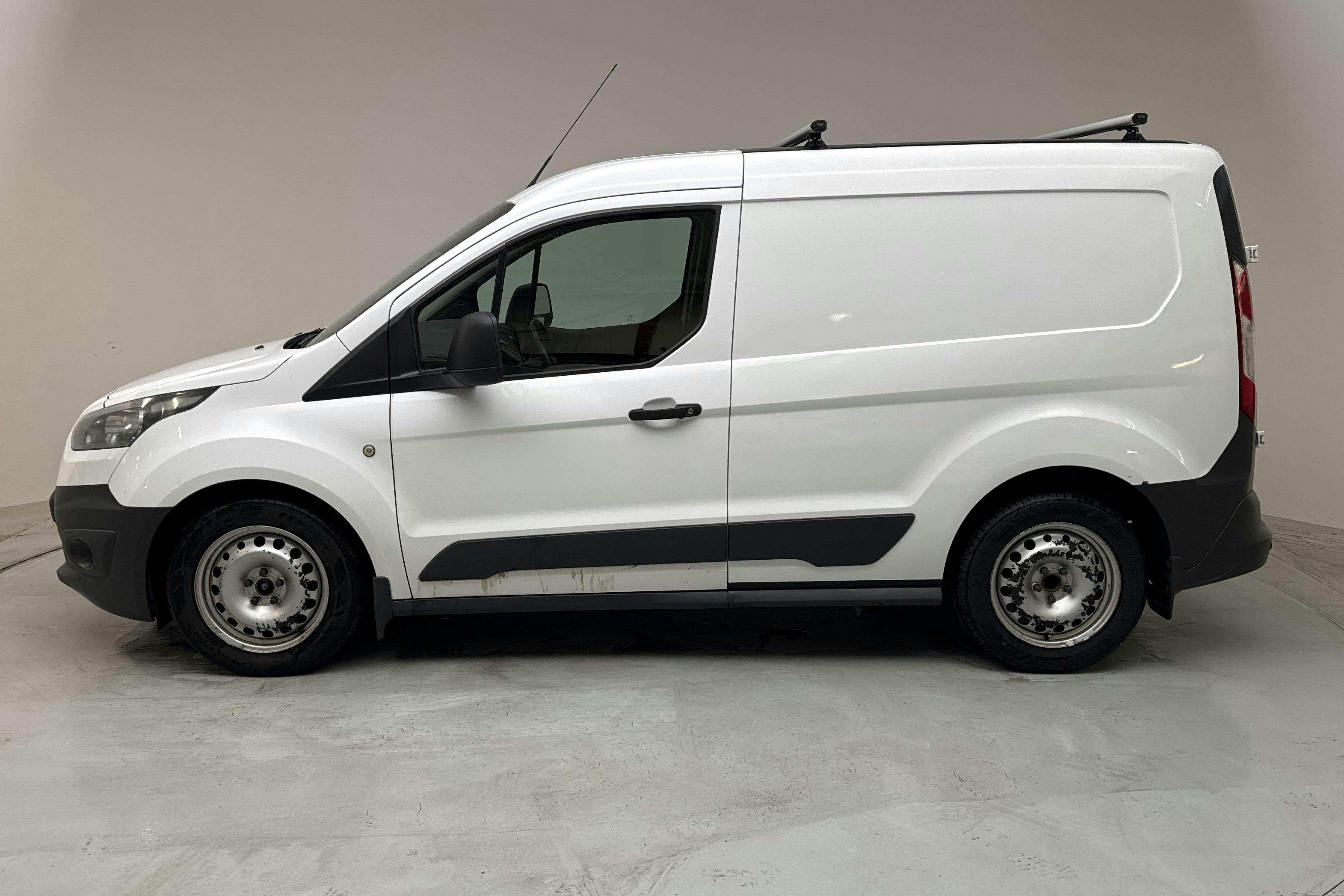 Ford Transit Connect 1.6 TDCi (75hk) - 183 270 km - Käsitsi - valge - 2014