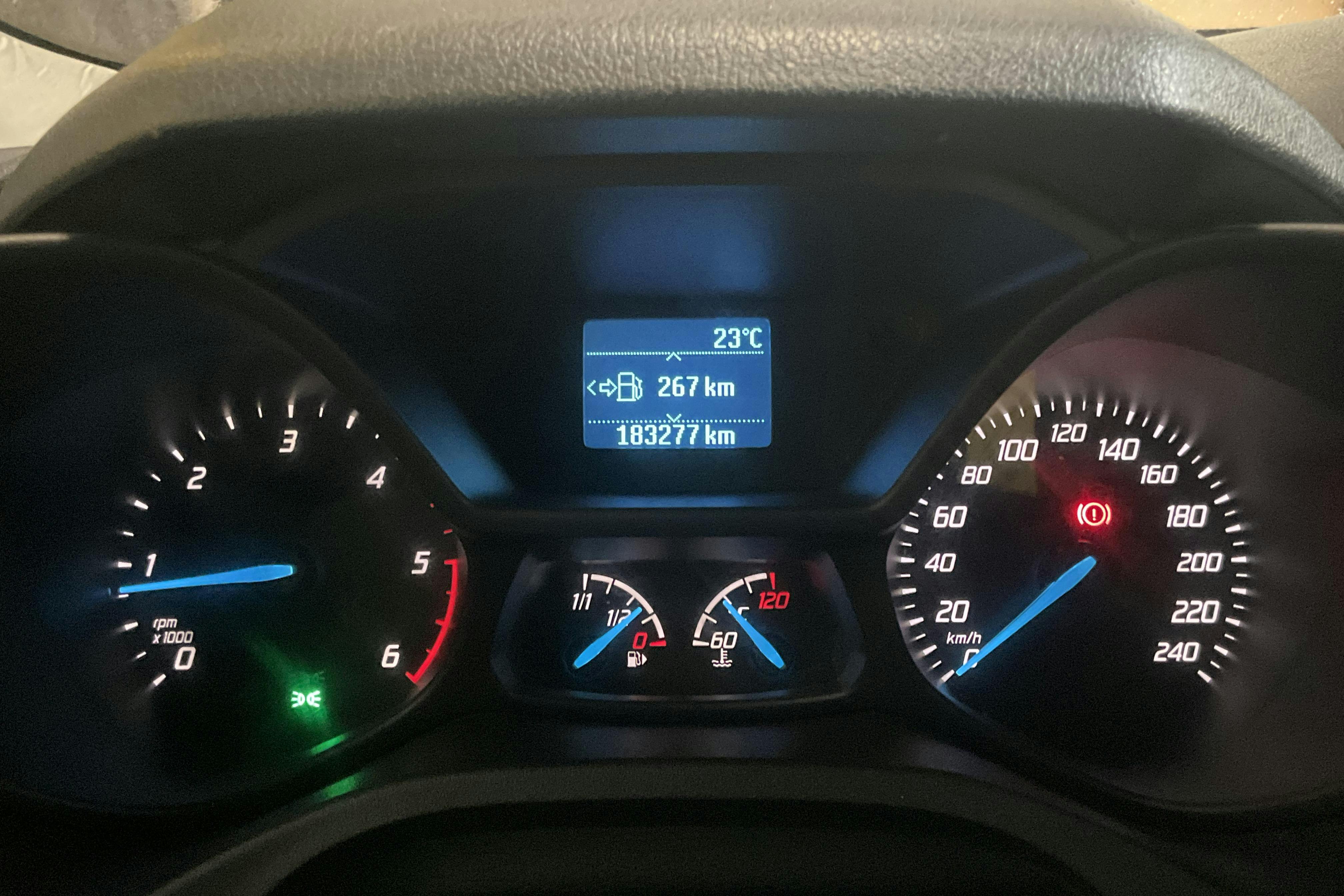 Ford Transit Connect 1.6 TDCi (75hk) - 183 270 km - Käsitsi - valge - 2014