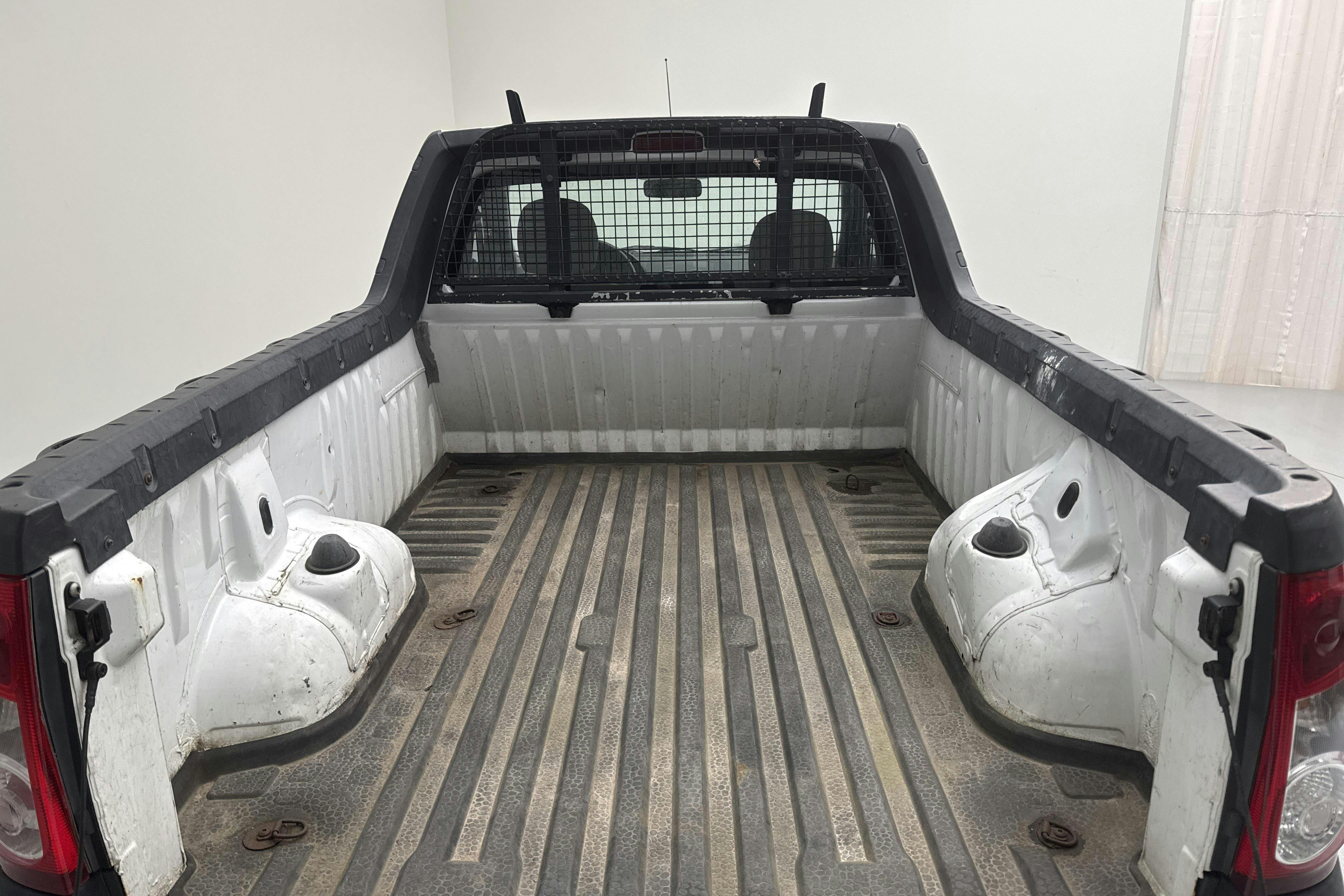 Dacia Logan 1.5 dCi Eco2 Pickup (90hk) - 117 260 km - Manual - white - 2011