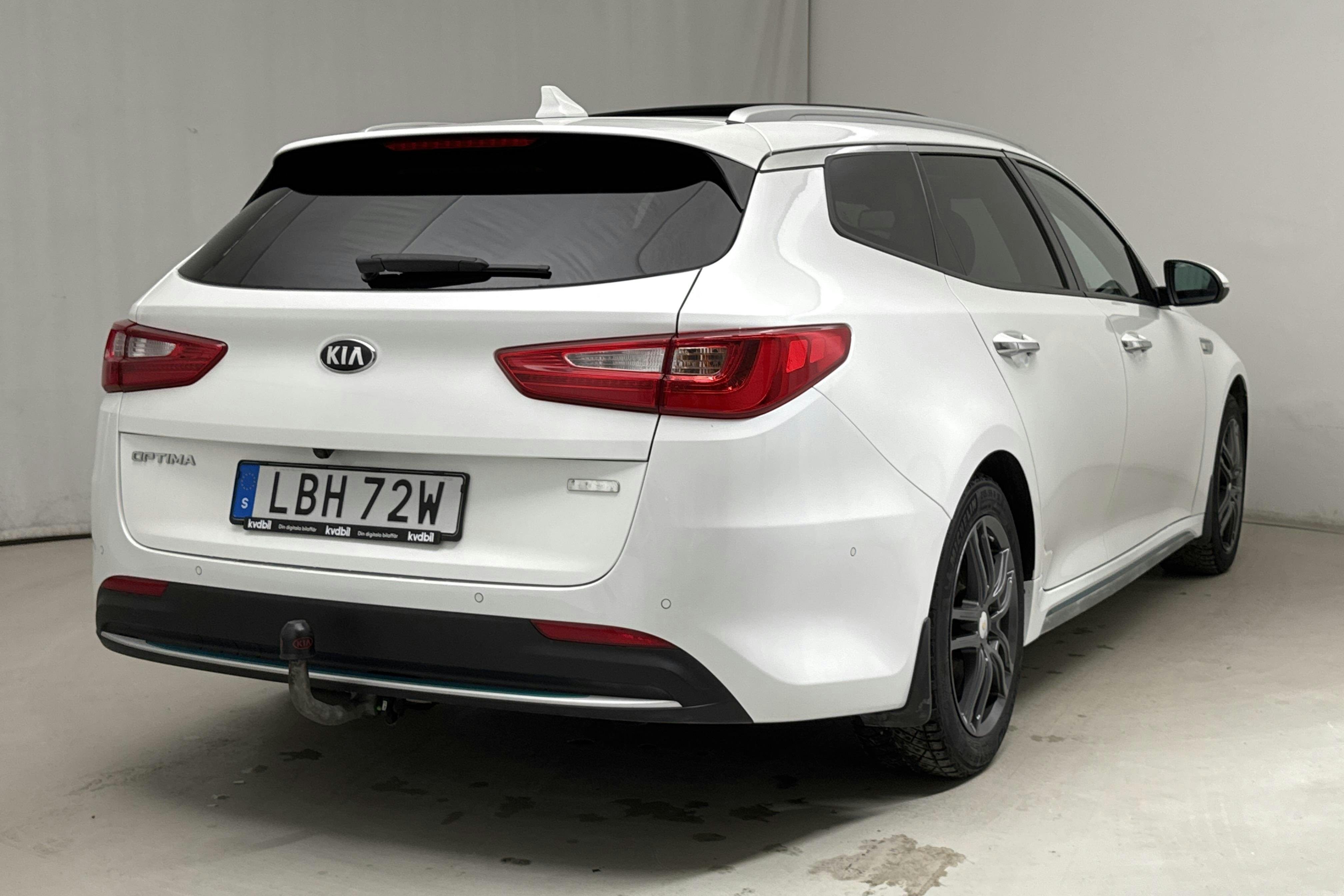 KIA Optima 2.0 GDi Plug-in Hybrid SW (205hk) - 130 880 km - Automatic - white - 2020