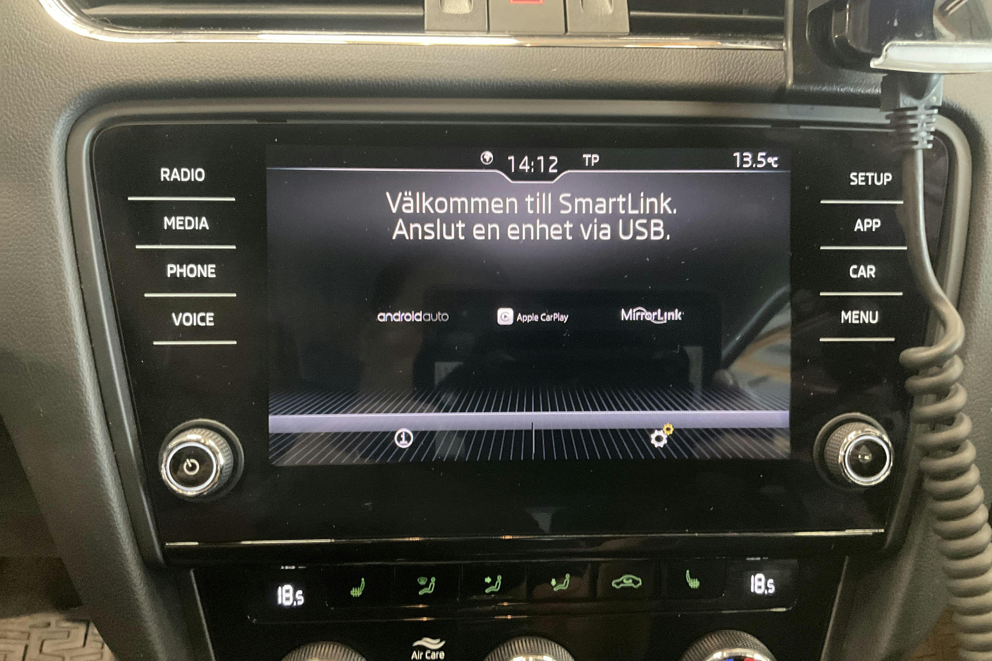 Skoda Octavia III 2.0 TDI CR Combi 4x4 (150hk) - 165 950 km - Manual - white - 2018