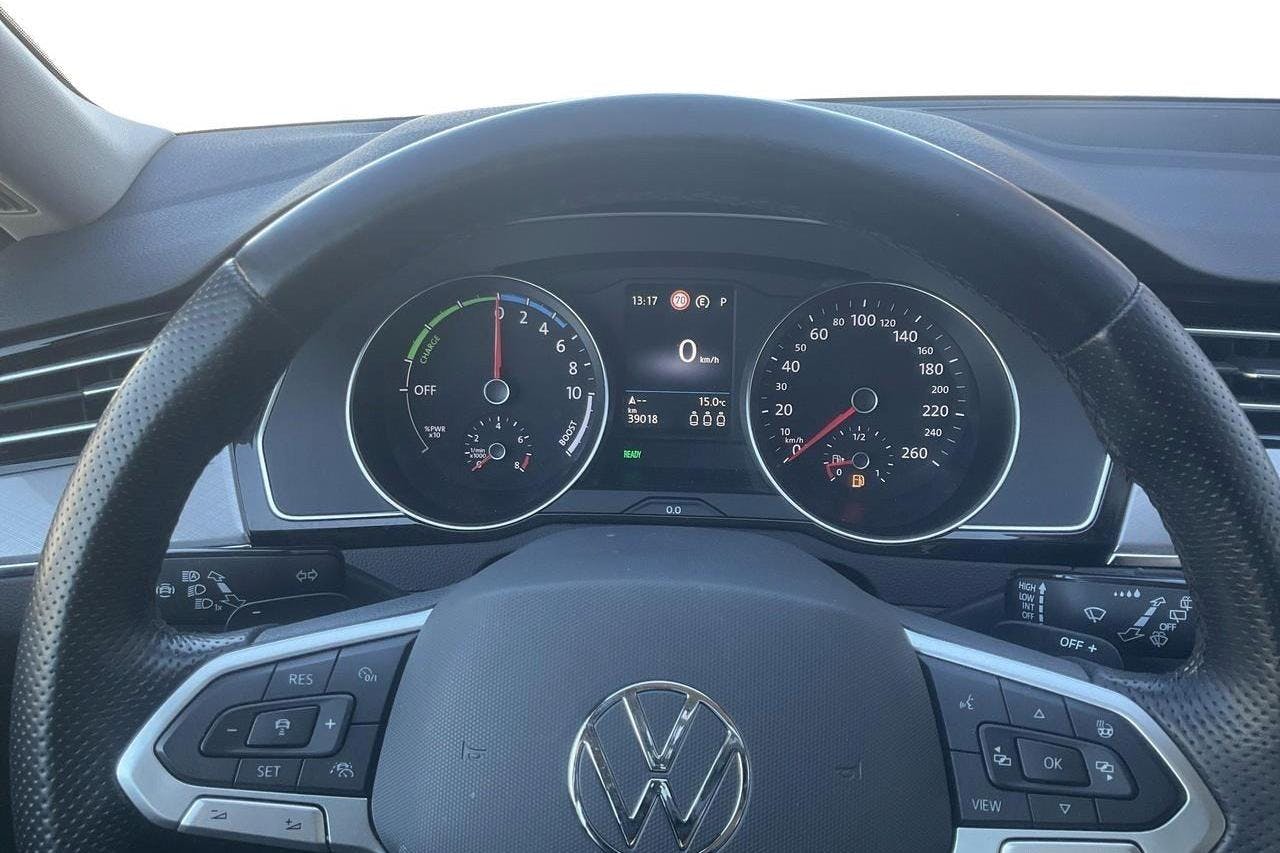 VW Passat 1.4 GTE Sportscombi (218hk) - 39 020 km - Automatic - black - 2022