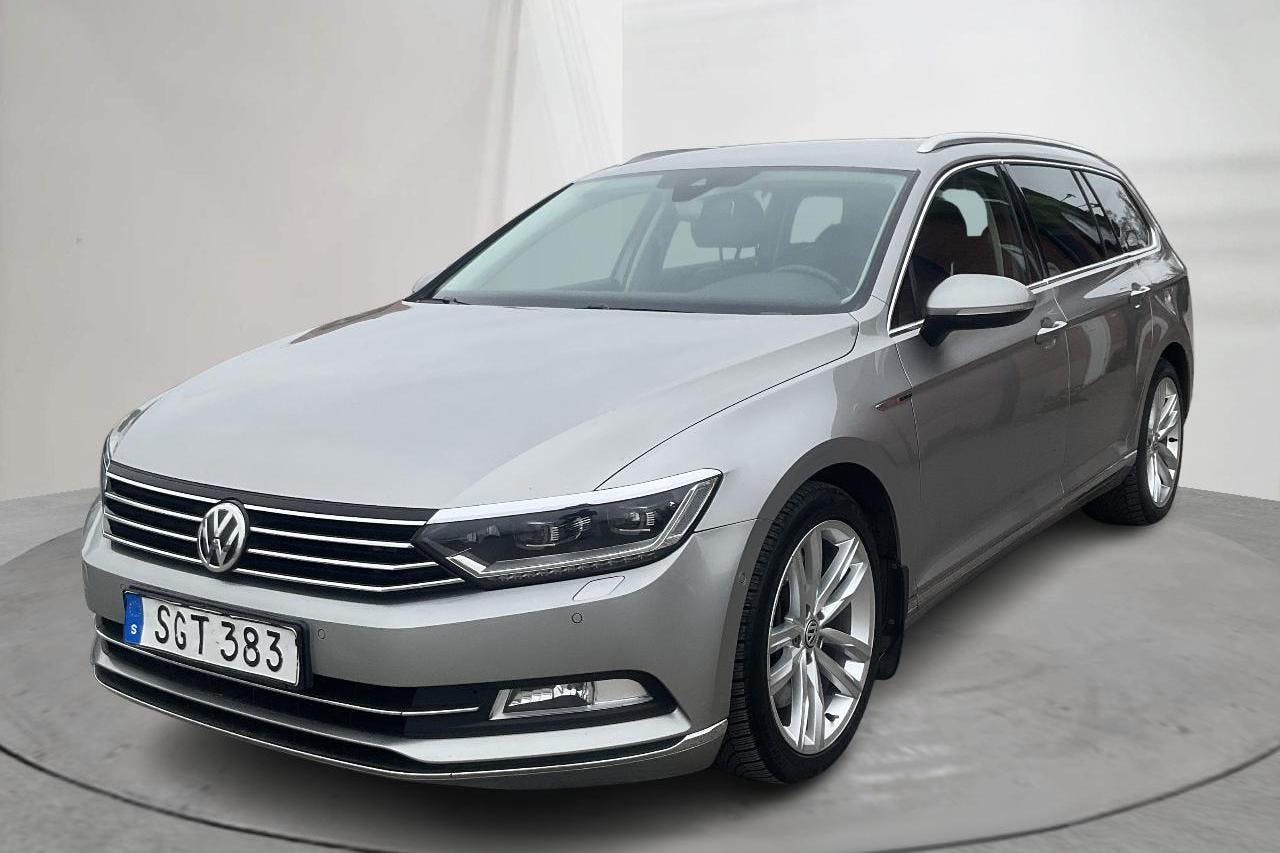 VW Passat 2.0 TDI BiTurbo Sportscombi 4MOTION (240hk) - 138 470 km - Automatic - silver - 2015