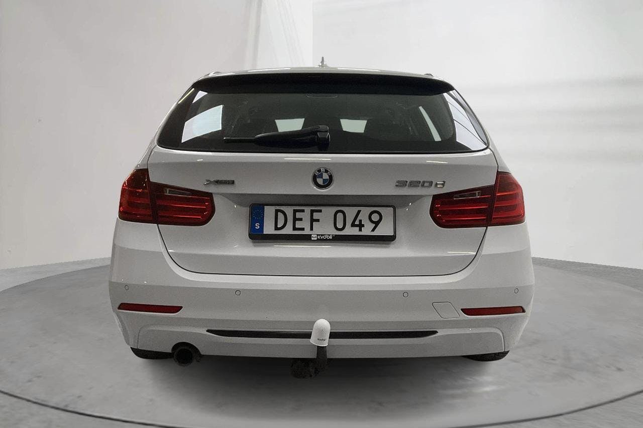 BMW 320d xDrive Touring, F31 (184hk) - 22 881 mil - Manuell - vit - 2013