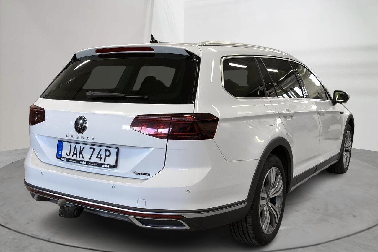 VW Passat Alltrack 2.0 TDI Sportscombi 4Motion (200hk) - 109 710 km - Automatic - white - 2023