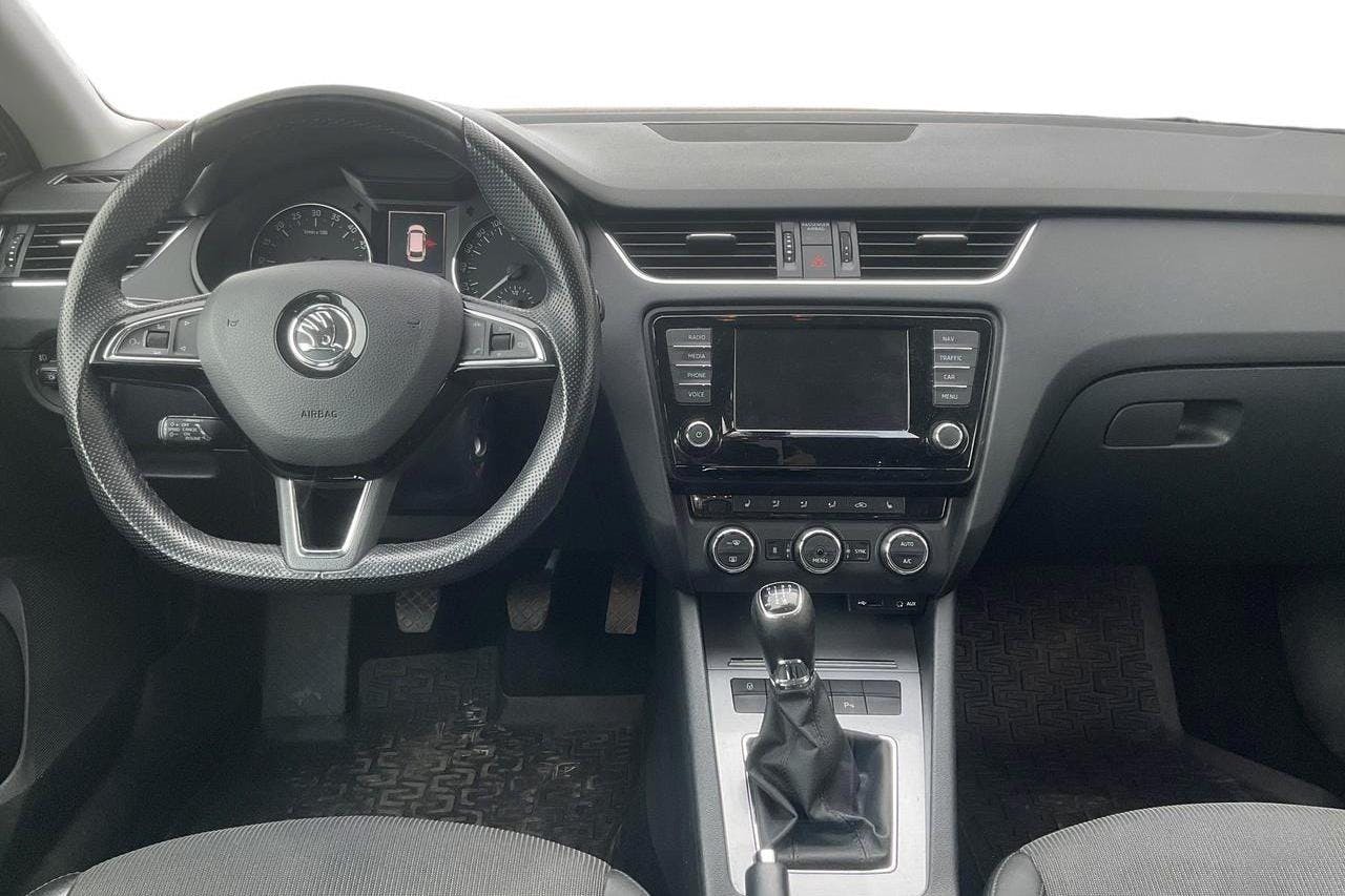 Skoda Octavia III 1.6 TDI GreenLine CR Combi (110hk) - 130 810 km - Manual - white - 2016