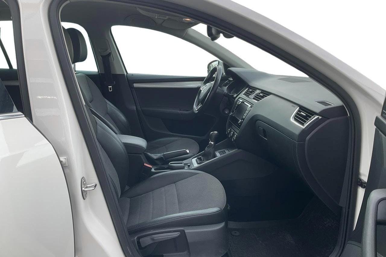 Skoda Octavia III 1.6 TDI GreenLine CR Combi (110hk) - 130 810 km - Manual - white - 2016