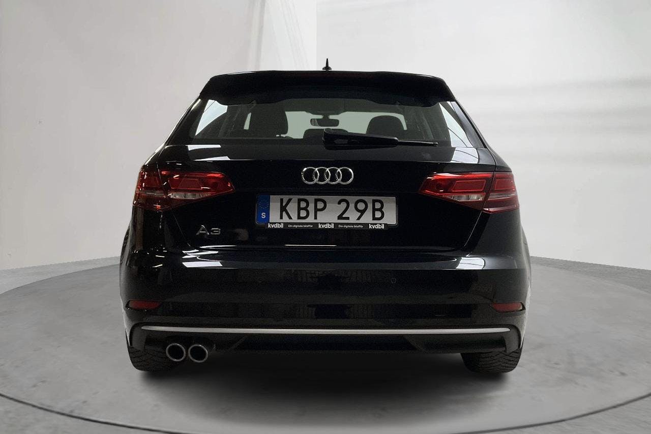Audi A3 Sportback 35 TFSI (150hk) - 6 105 mil - Manuell - svart - 2020