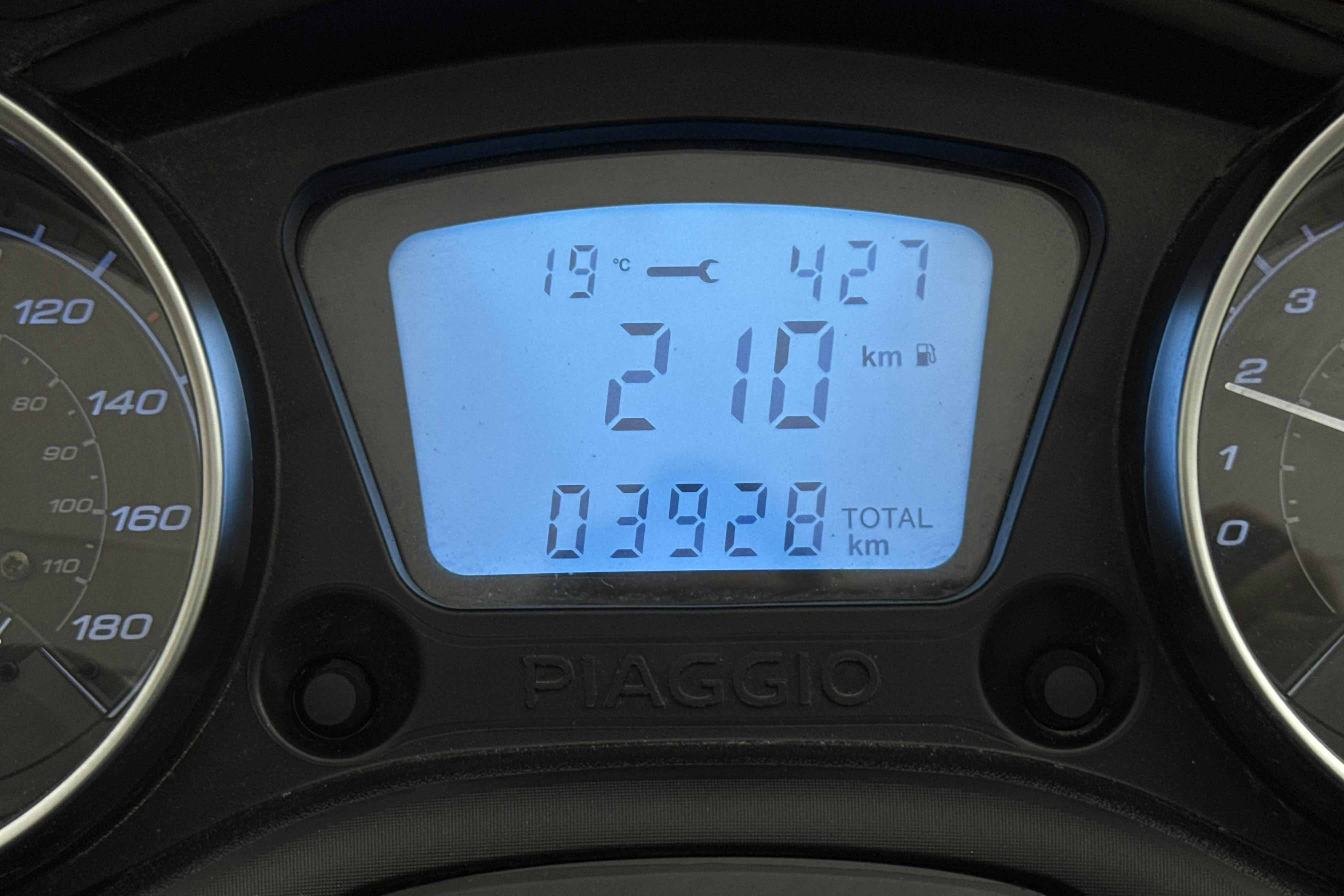 PIAGGIO MP3 300 HPE Motorcykel - 392 mil - Automat - svart - 2021
