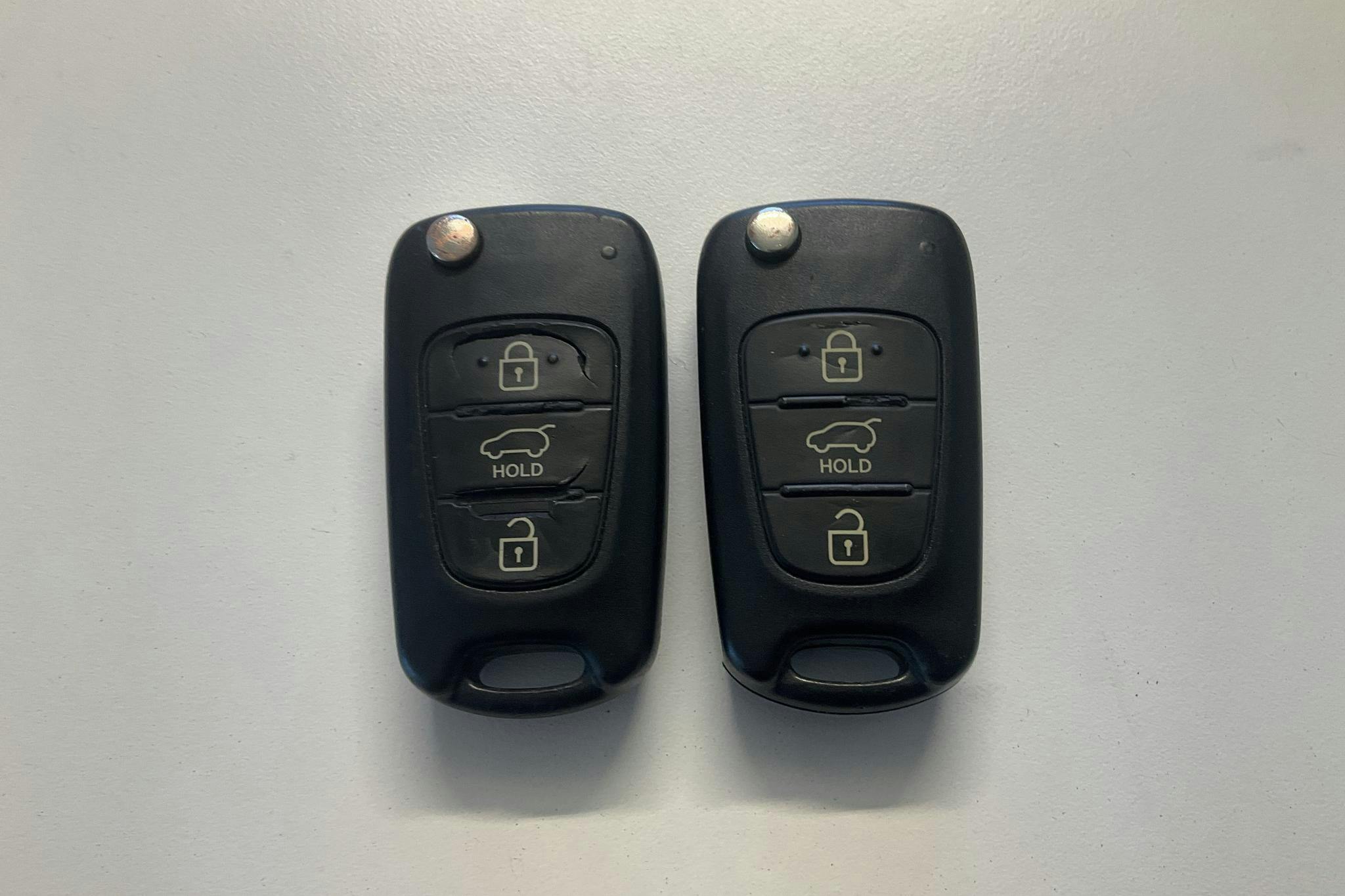 KIA Cee'd 1.6 CRDi 5dr (128hk) - 18 645 mil - Manuell - grå - 2013