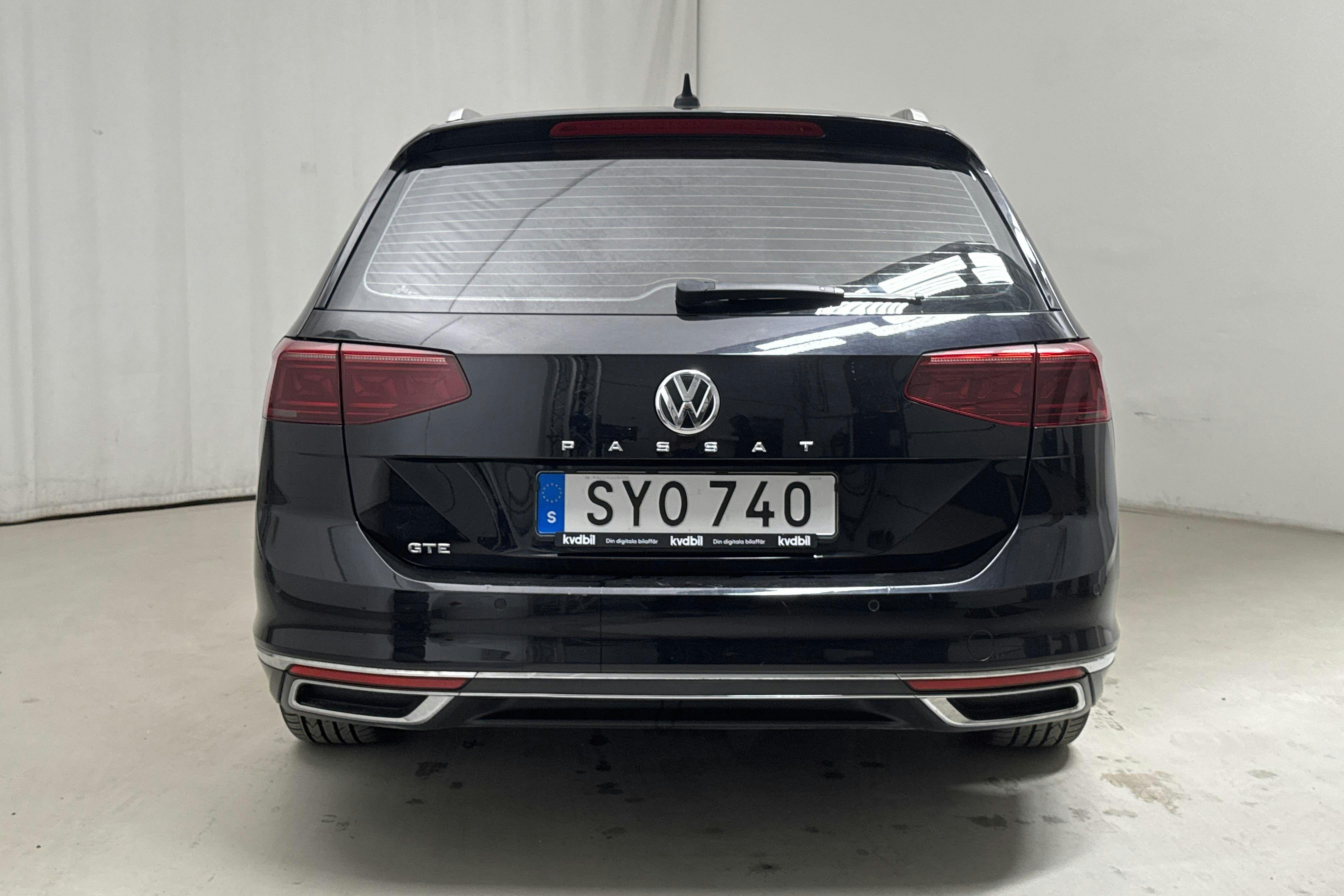 VW Passat 1.4 GTE Sportscombi (218hk) - 14 681 mil - Automat - svart - 2020