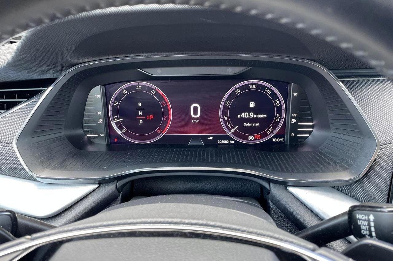 Skoda Octavia 2.0 TDI Combi (150hk) - 208 090 km - Automaatne - valge - 2020