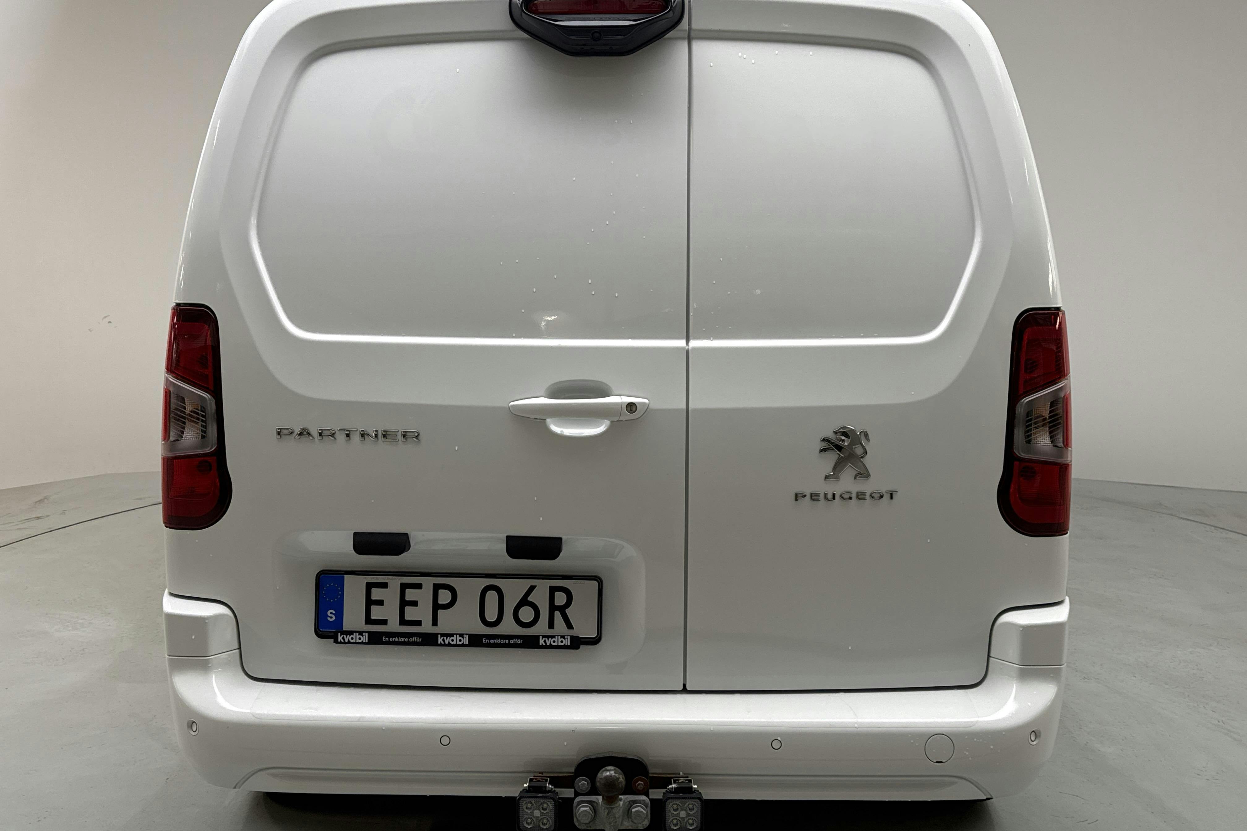Peugeot Partner 1.5 HDI Skåp (130hk) - 45 870 km - Automaatne - valge - 2022