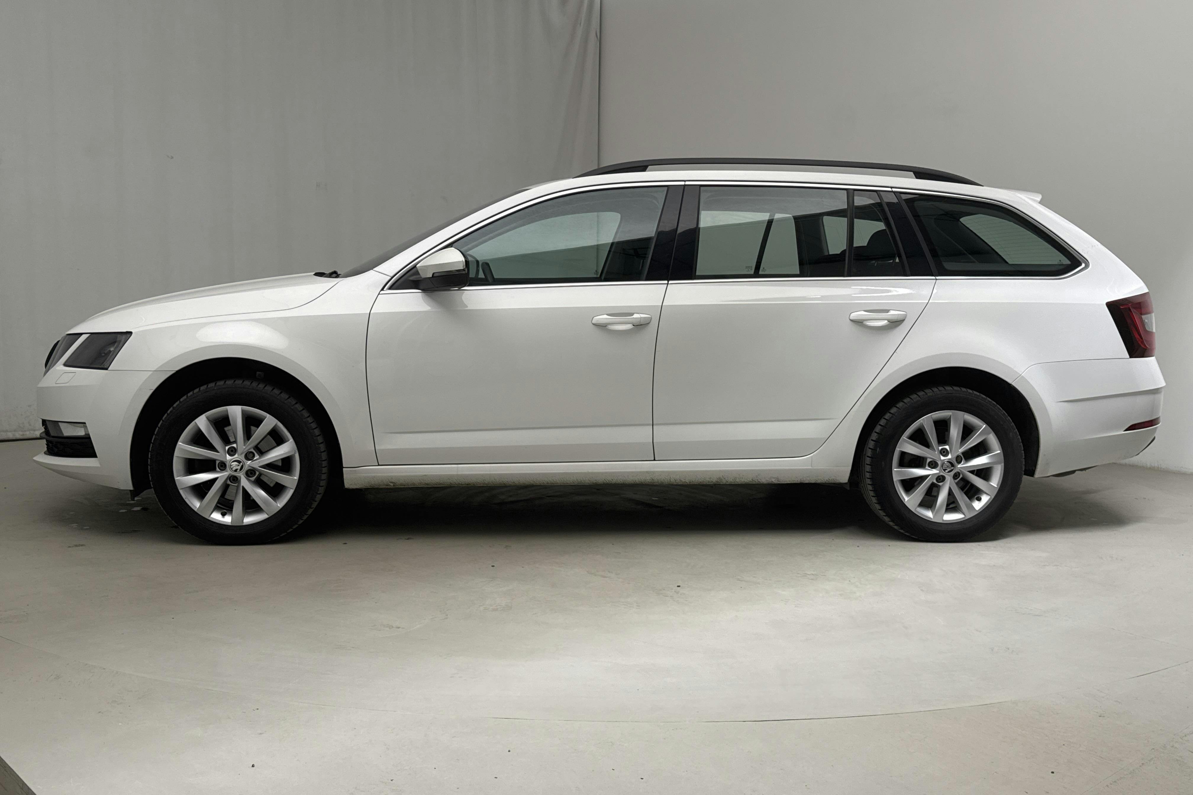 Skoda Octavia III 2.0 TDI CR Combi 4x4 (150hk) - 17 516 mil - Manuell - vit - 2018