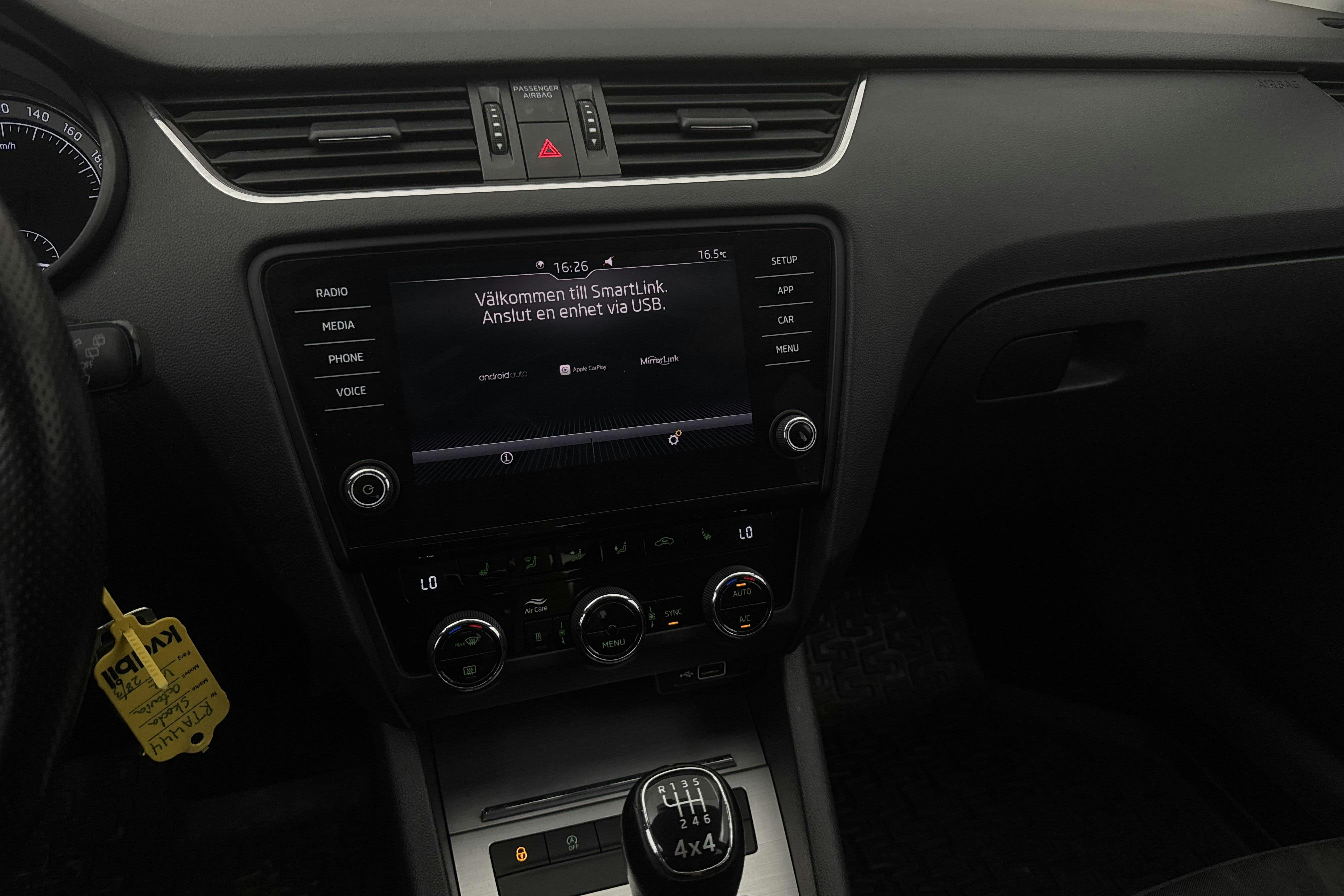 Skoda Octavia III 2.0 TDI CR Combi 4x4 (150hk) - 17 516 mil - Manuell - vit - 2018