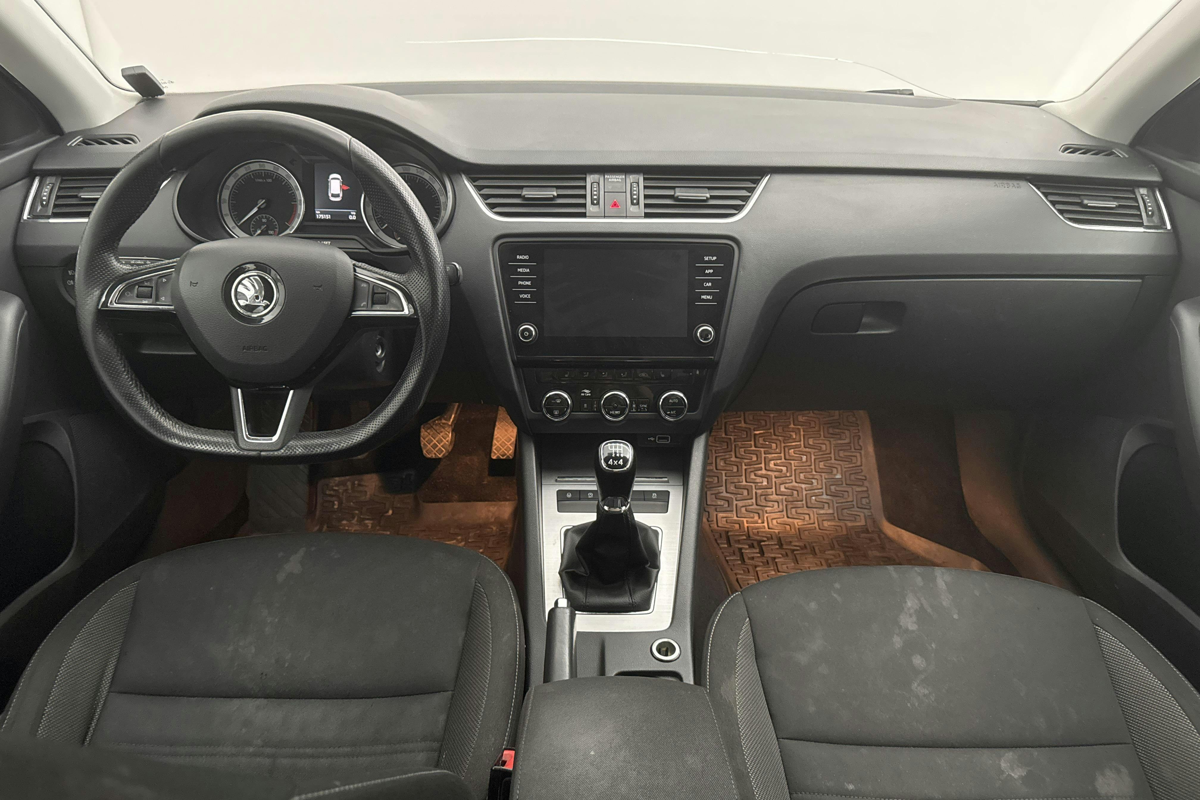 Skoda Octavia III 2.0 TDI CR Combi 4x4 (150hk) - 17 516 mil - Manuell - vit - 2018