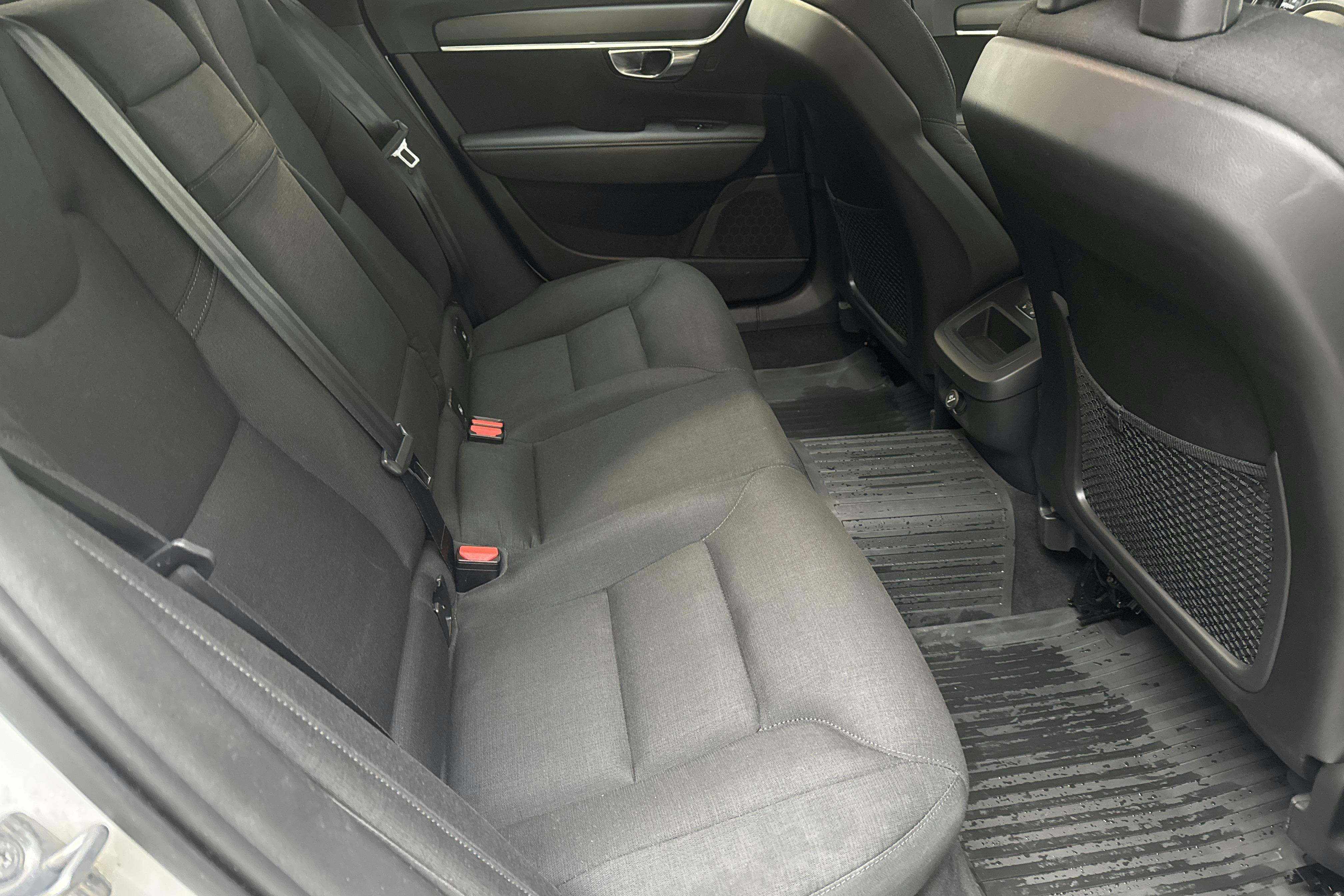 Volvo V90 D4 (190hk) - 133 480 km - Automatyczna - biały - 2018