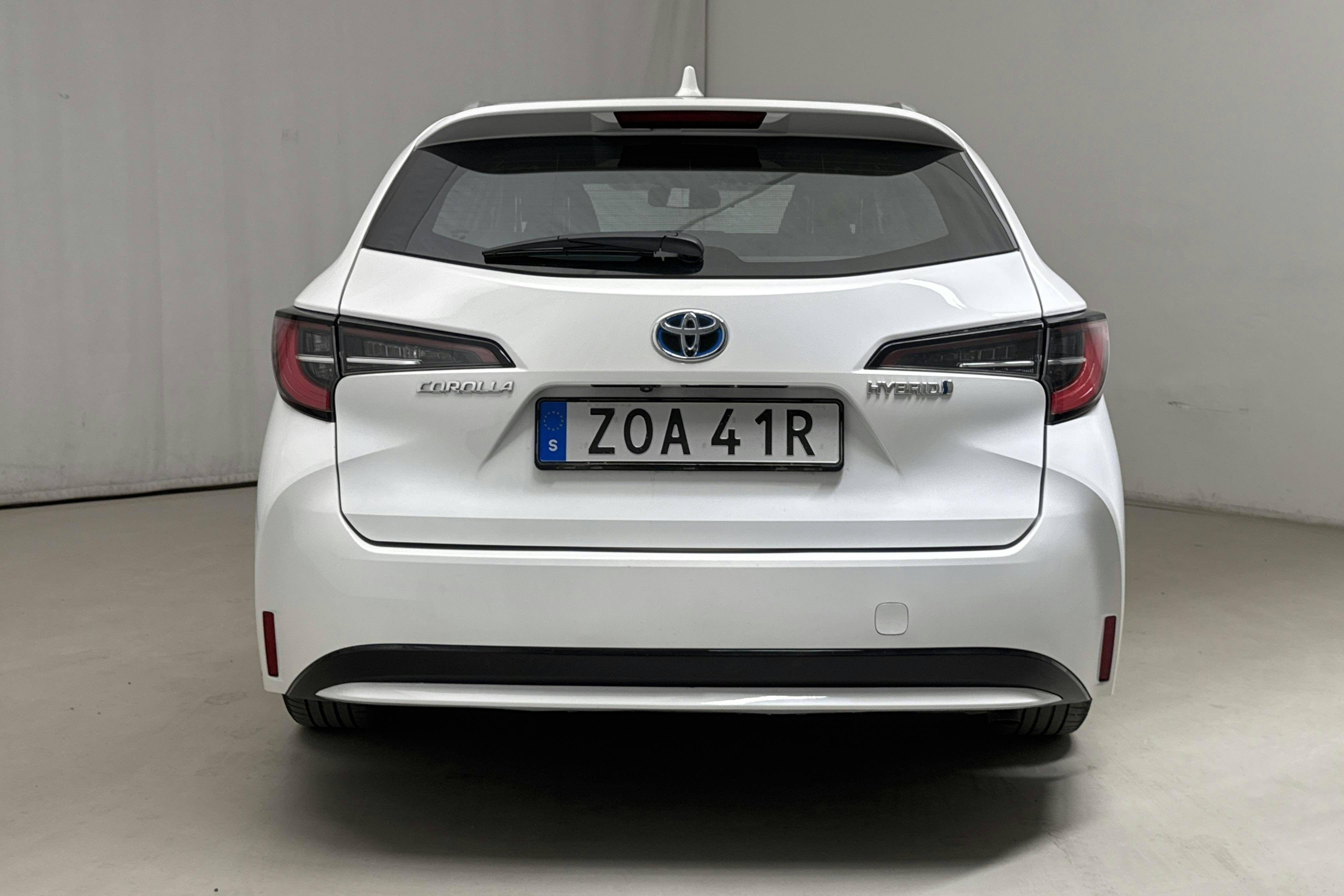 Toyota Corolla 1.8 Hybrid Touring Sports (122hk) - 123 670 km - Automatic - white - 2021