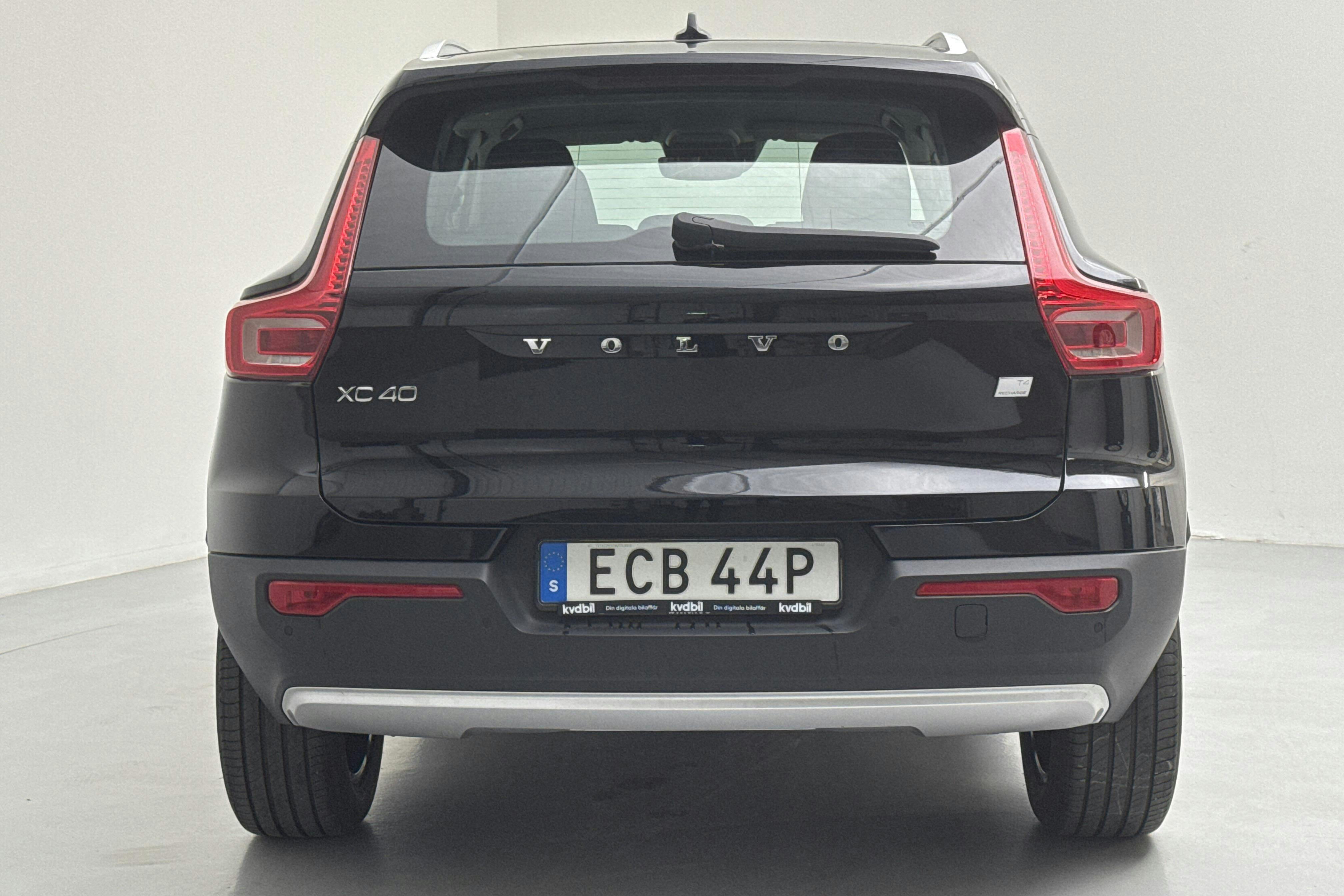 Volvo XC40 T4 2WD Twin Engine (211hk) - 84 810 km - Automatic - black - 2021