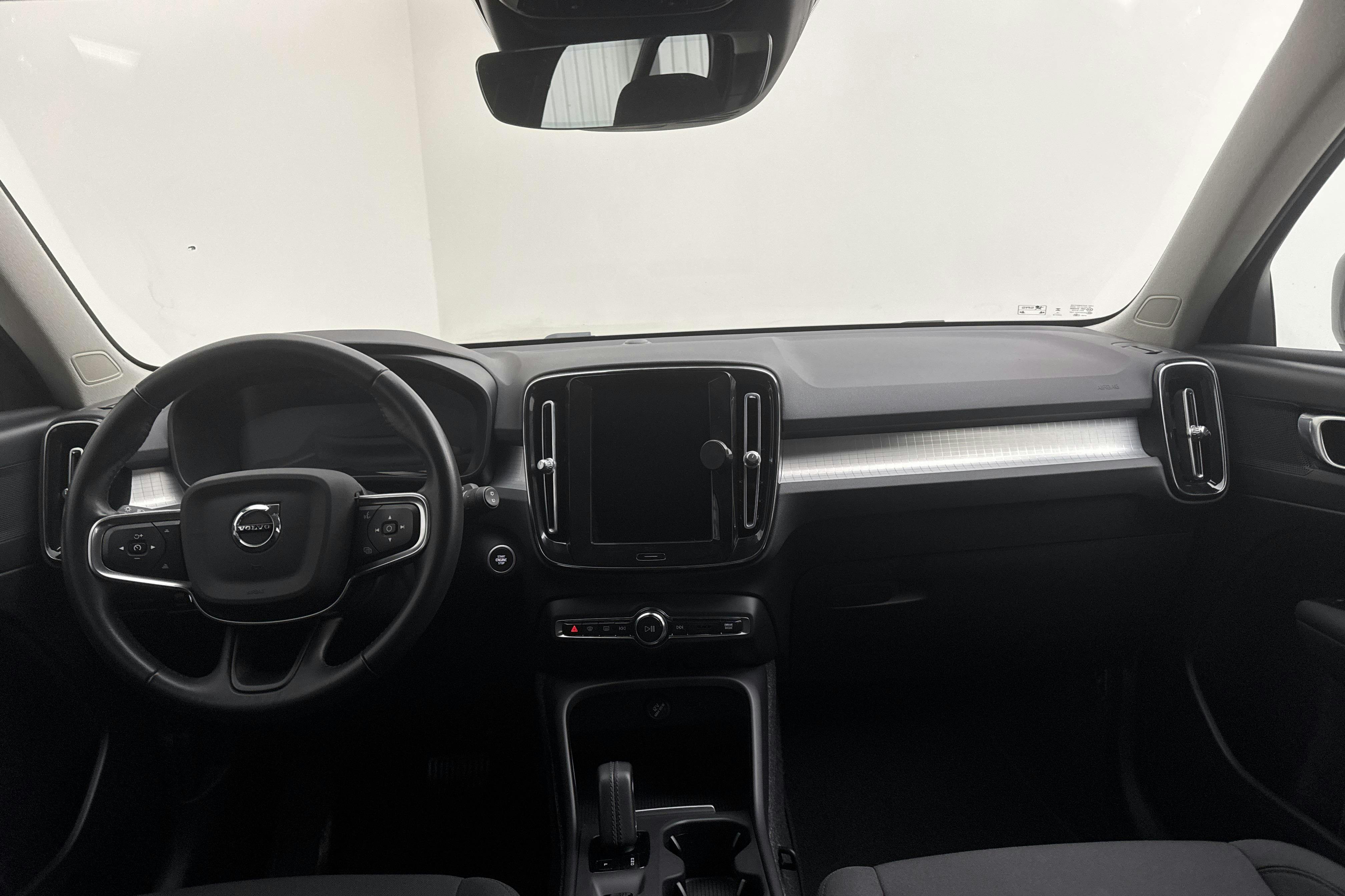 Volvo XC40 T4 2WD Twin Engine (211hk) - 84 810 km - Automatic - black - 2021