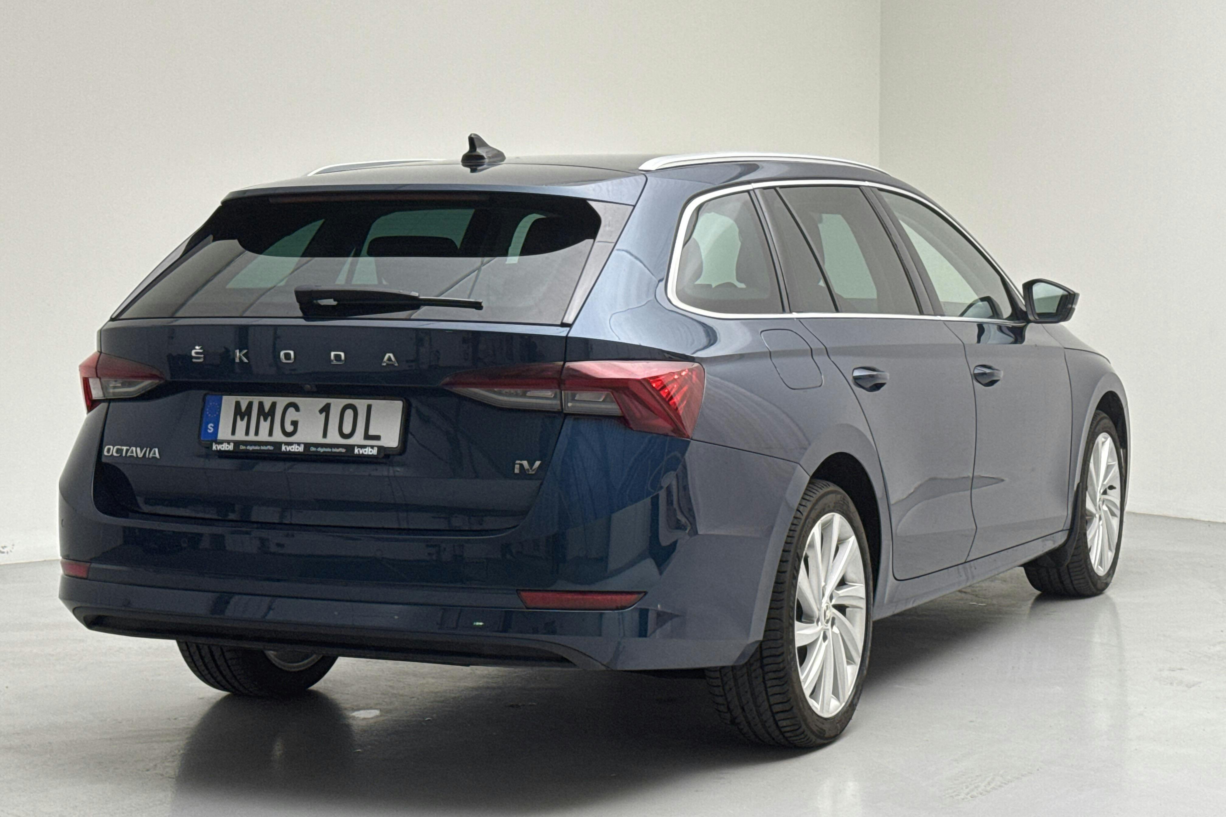 Skoda Octavia 1.4 iV PHEV Combi (204hk) - 8 570 mil - Automat - blå - 2021