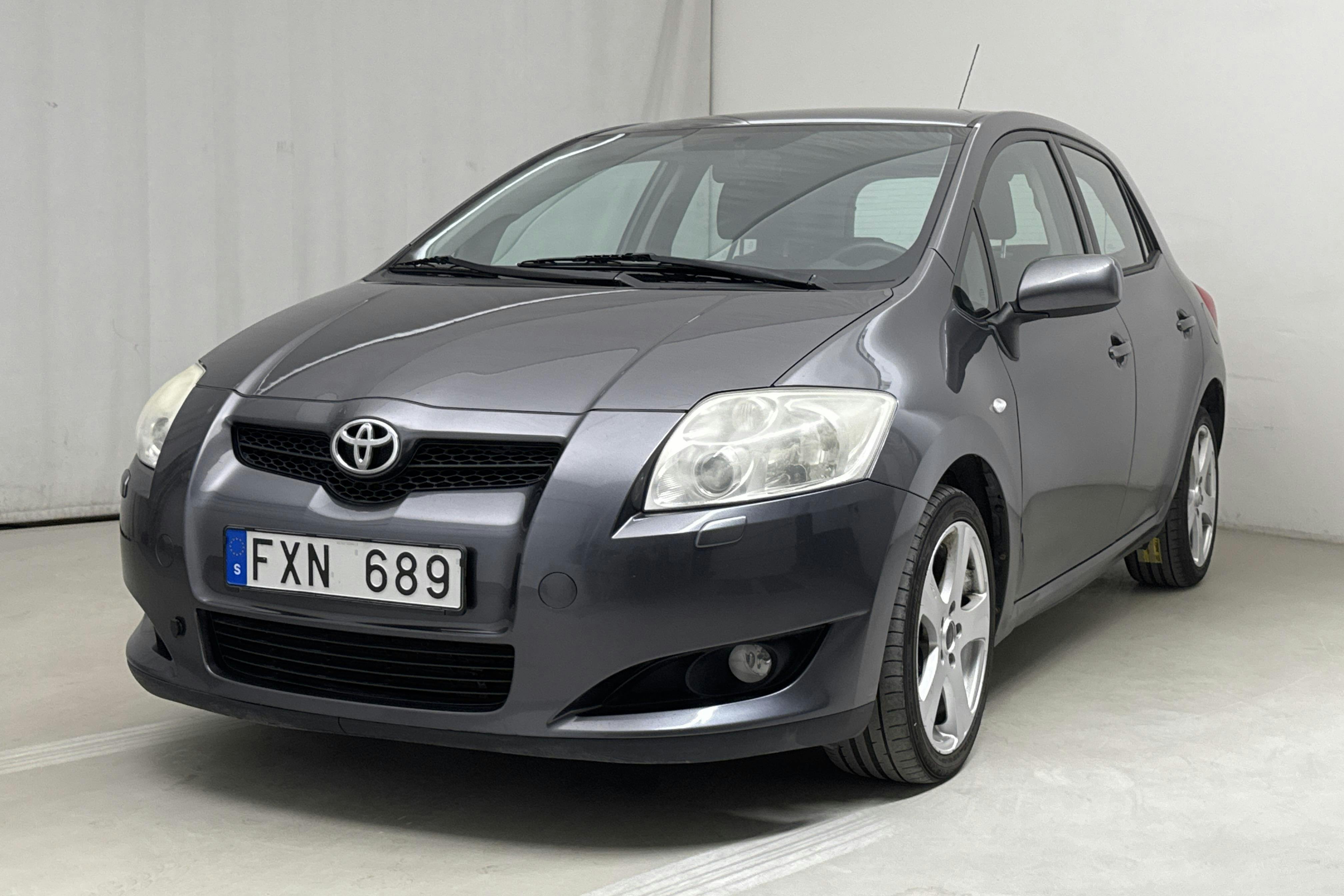 Toyota Auris 2.0 D-4D 5dr (126hk) - 224 610 km - Manualna - szary - 2007