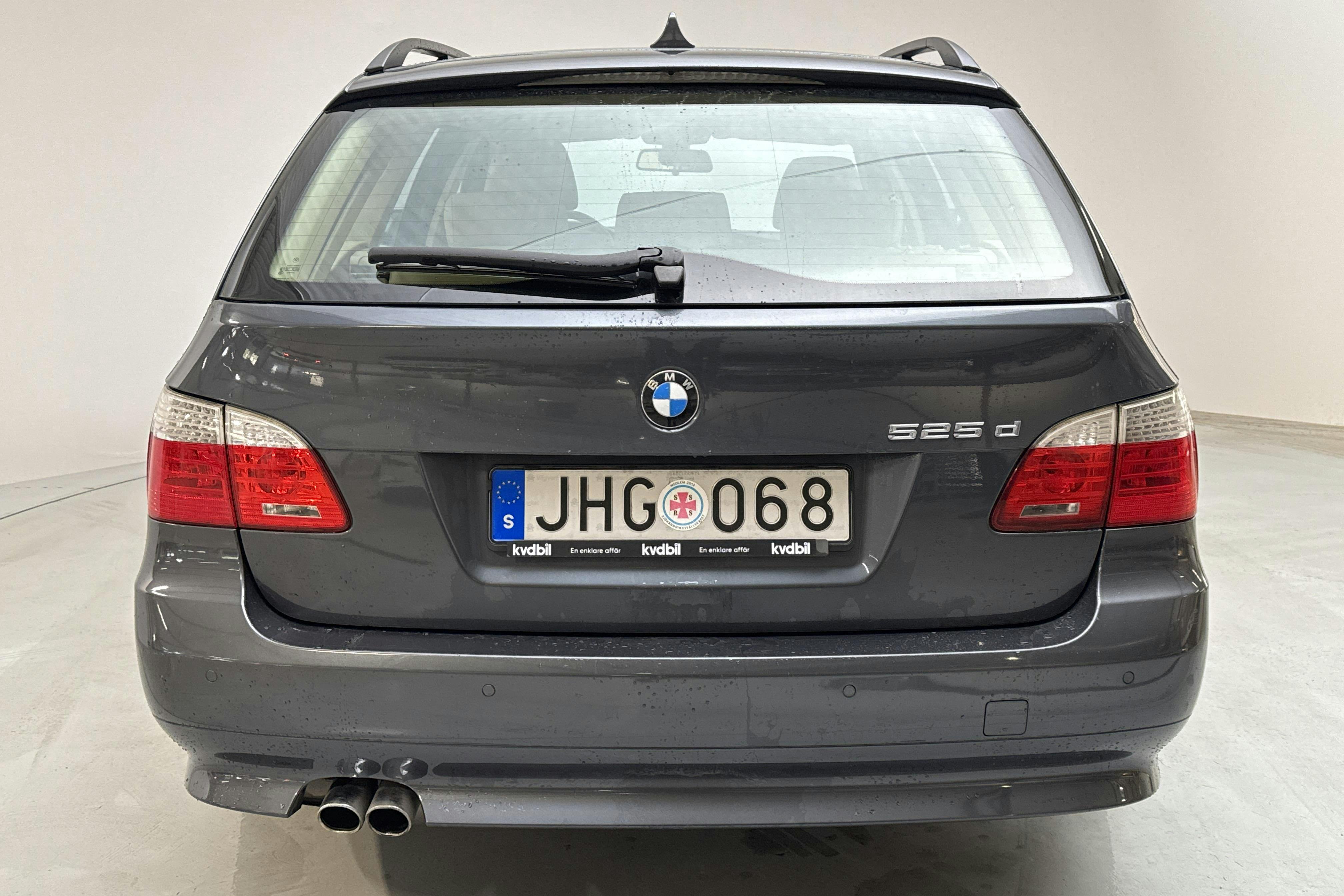 BMW 525d Touring, E61 (197hk) - 301 780 km - Automaatne - hall - 2007