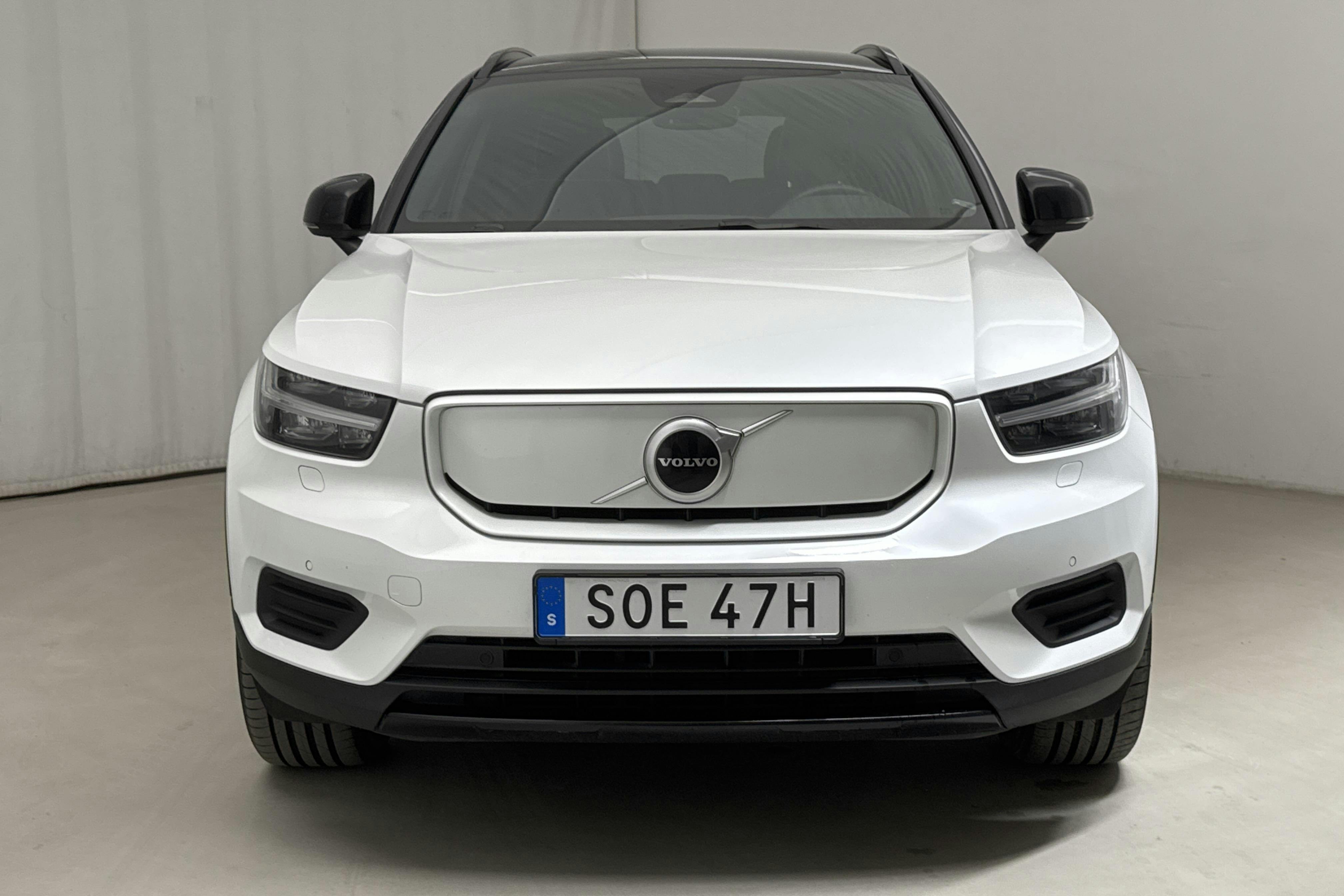 Volvo XC40 P6 Recharge (231hk) - 12 497 mil - Automat - vit - 2022