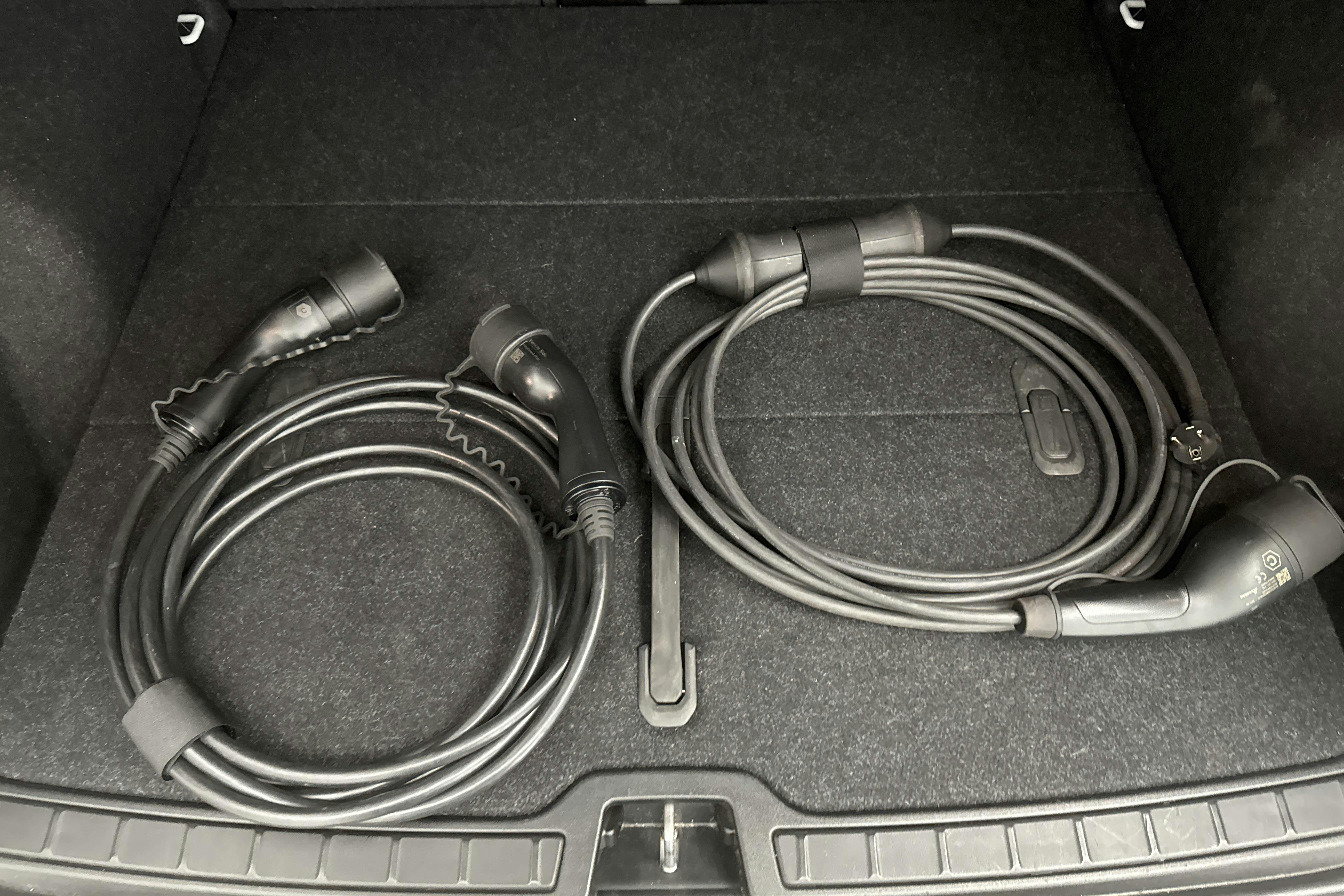 Volvo XC40 P6 Recharge (231hk) - 12 497 mil - Automat - vit - 2022