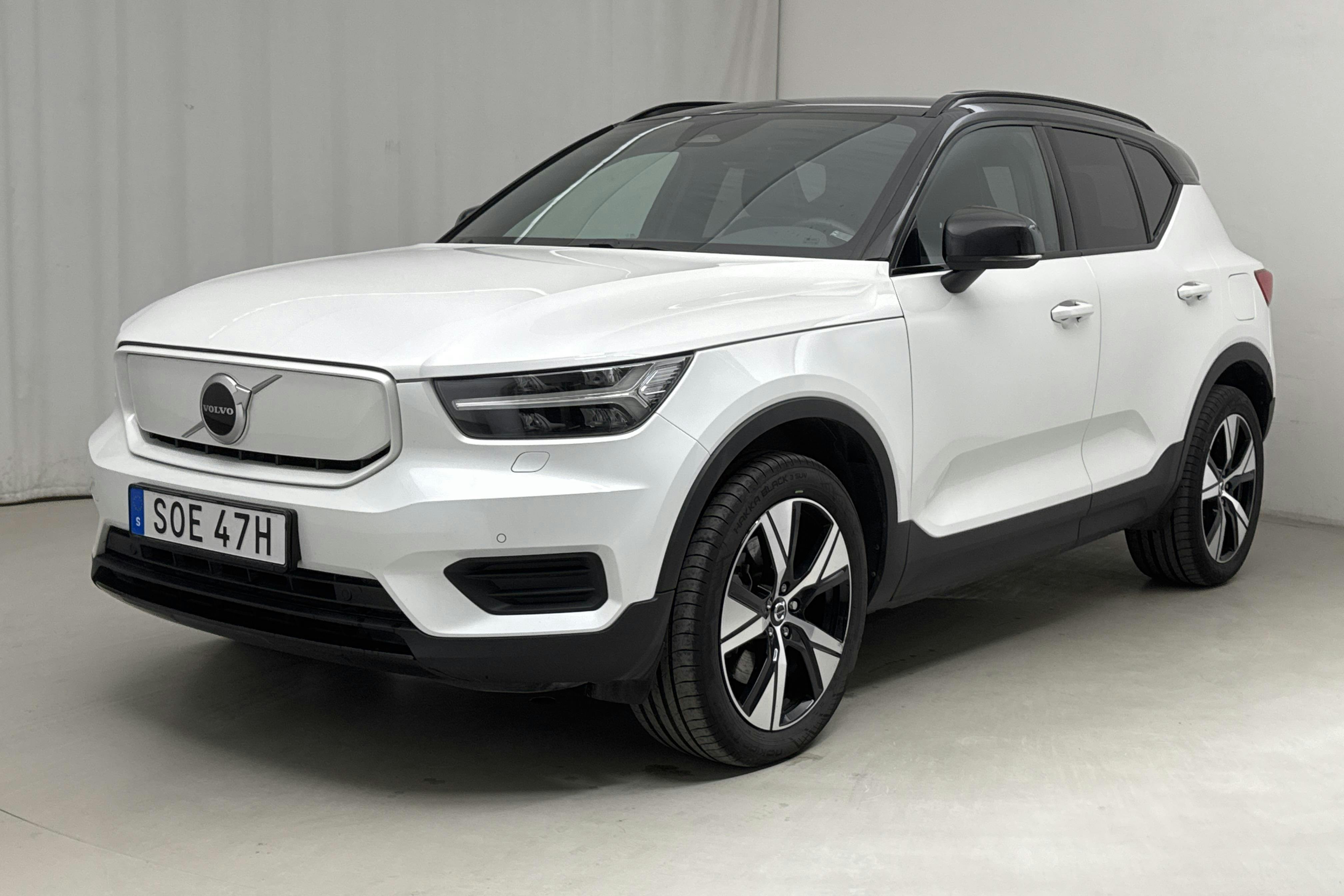 Volvo XC40 P6 Recharge (231hk) - 124 970 km - Automatic - white - 2022