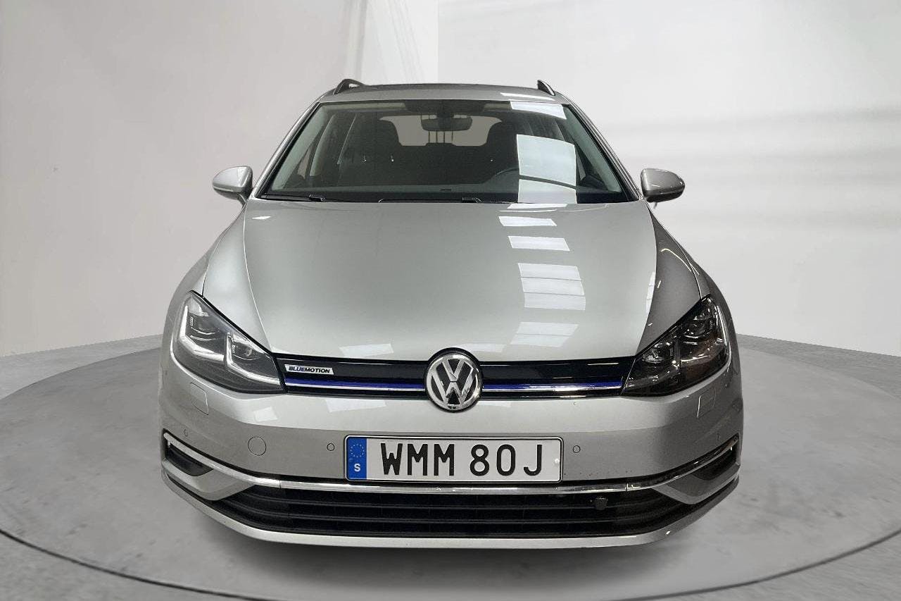VW Golf VII 1.5 TGI Sportcombi (130hk) - 5 239 mil - Automat - silver - 2020
