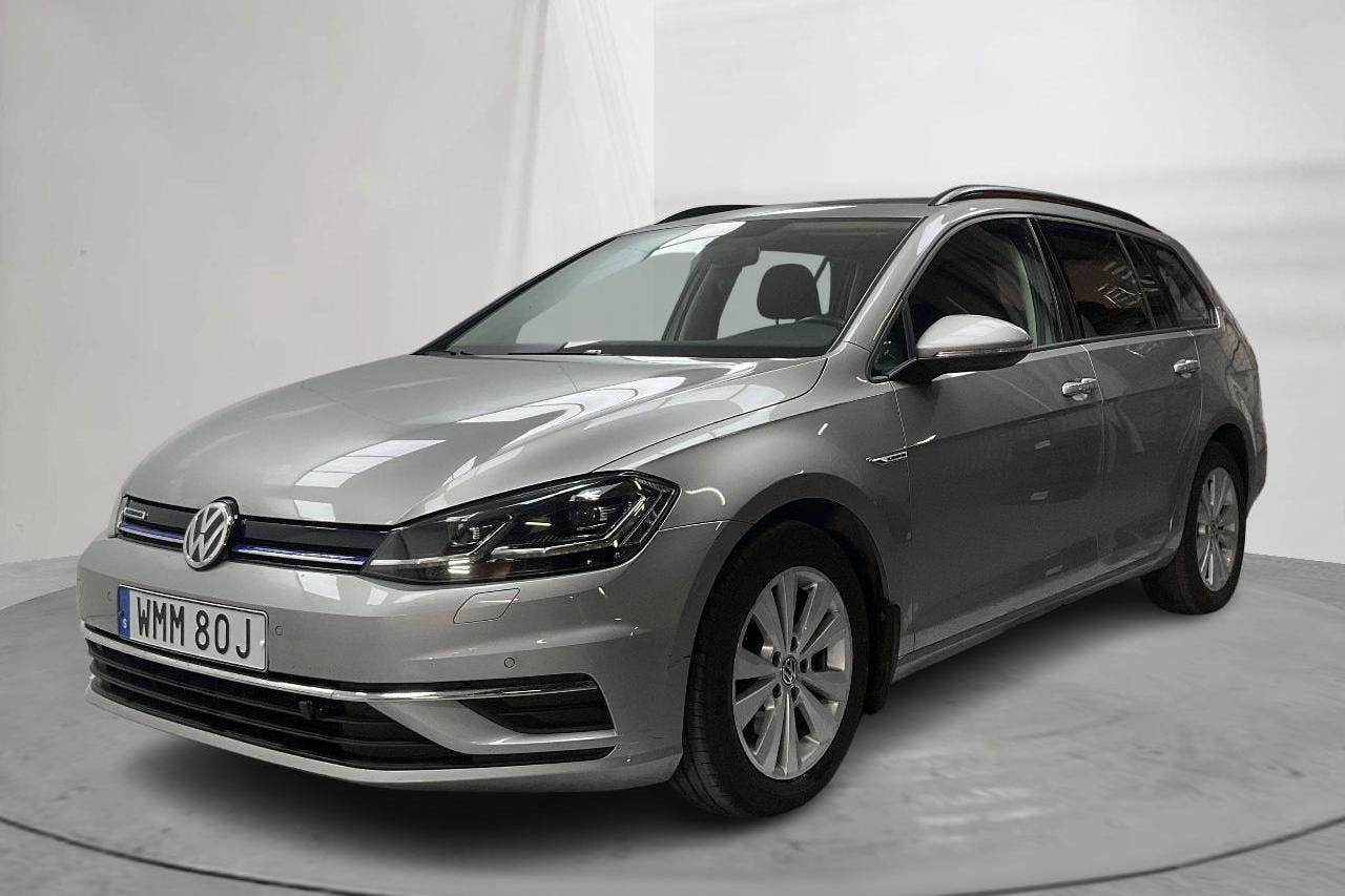 VW Golf VII 1.5 TGI Sportcombi (130hk) - 5 239 mil - Automat - silver - 2020