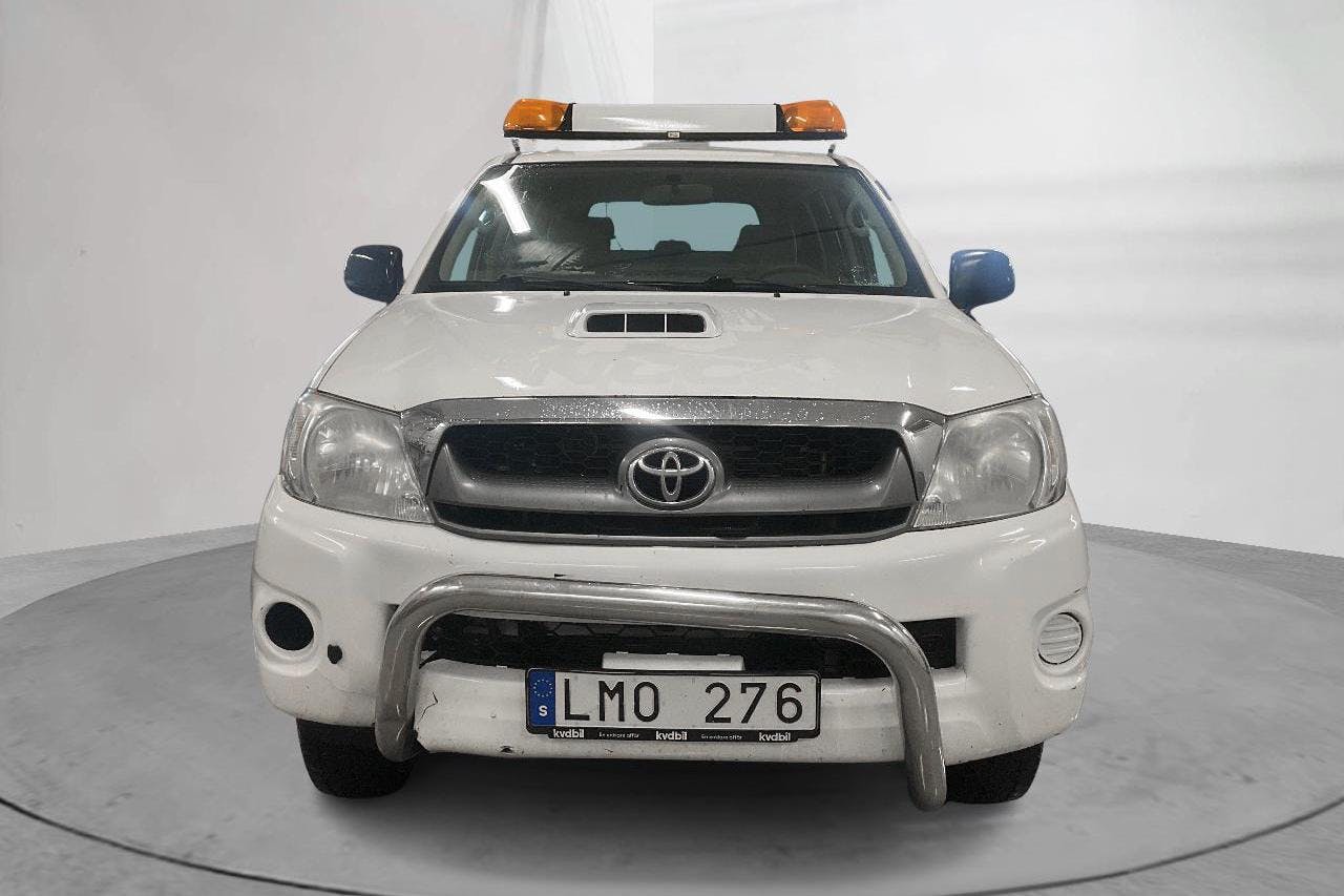Toyota Hilux 2.5 D-4D 4WD (144hk) - 166 680 km - Manual - white - 2011