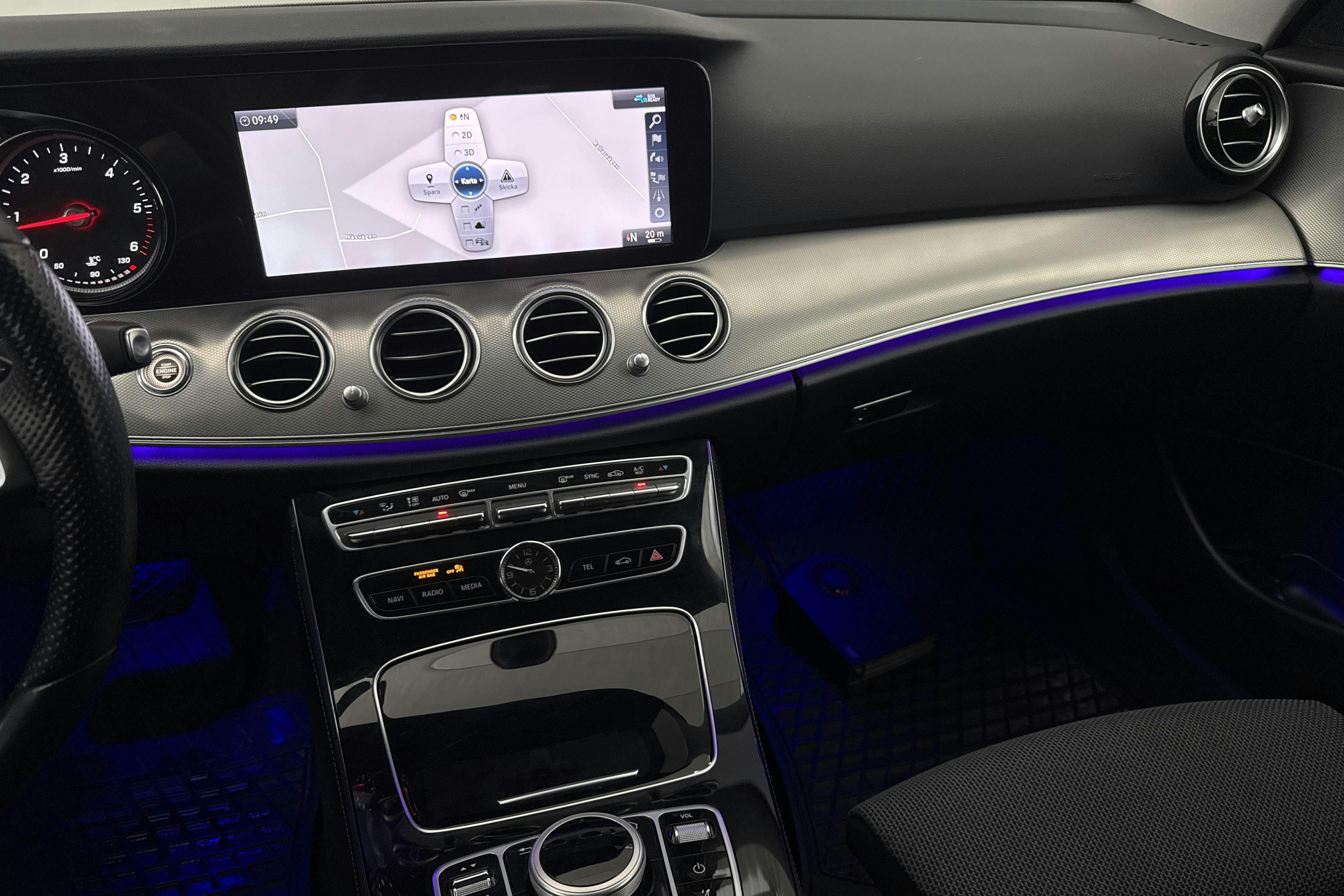 Mercedes E 220 d Kombi S213 (194hk) - 123 190 km - Automatic - silver - 2018
