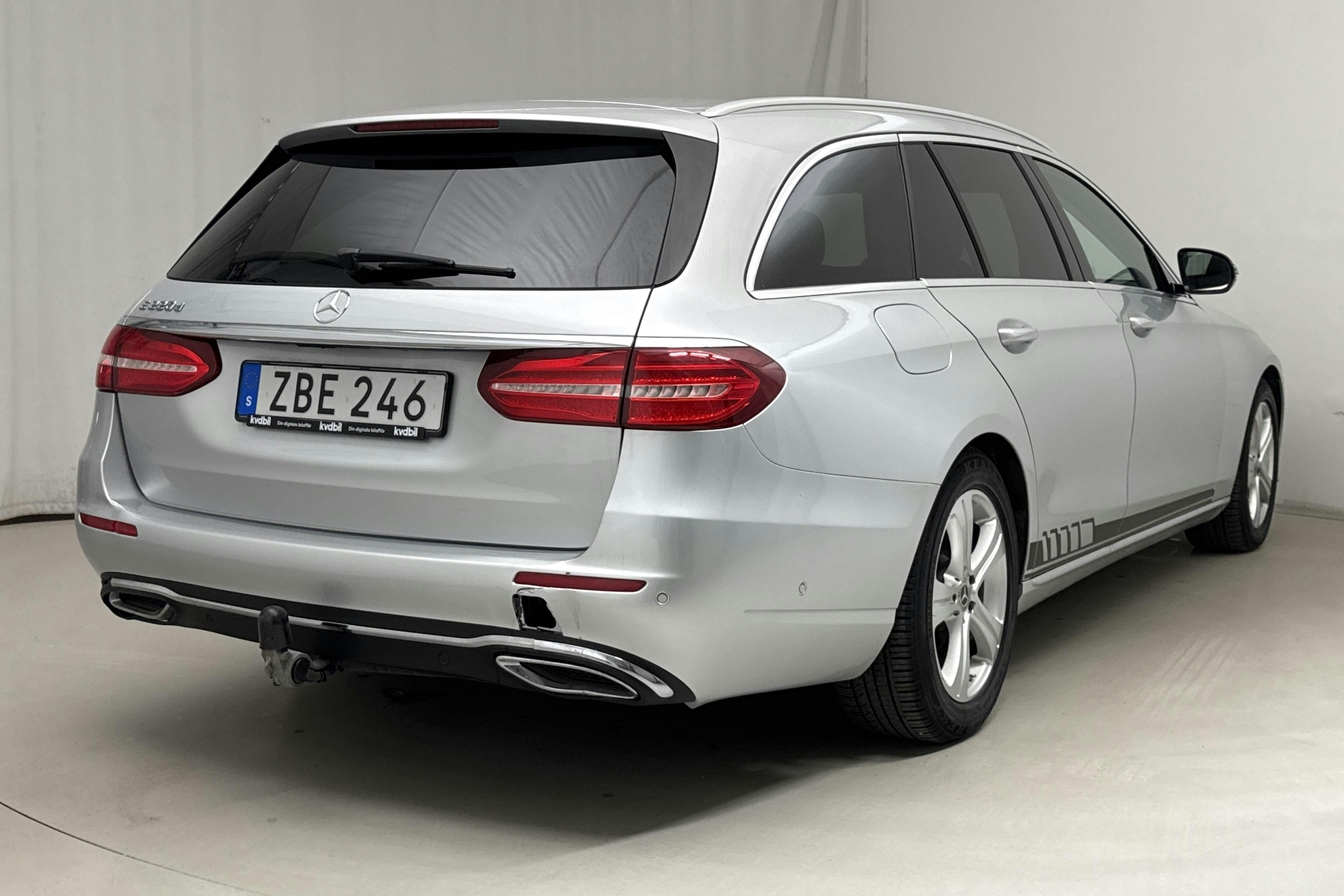 Mercedes E 220 d Kombi S213 (194hk) - 123 190 km - Automatic - silver - 2018