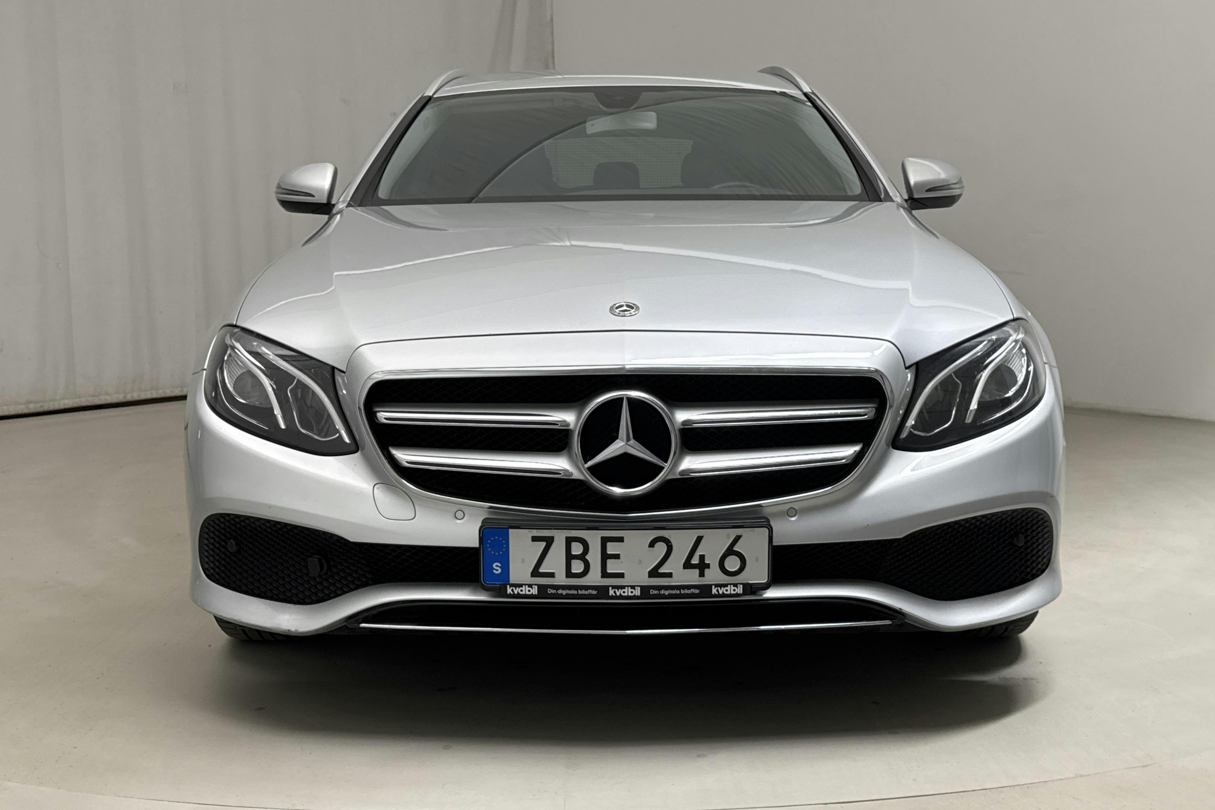 Mercedes E 220 d Kombi S213 (194hk) - 123 190 km - Automatic - silver - 2018