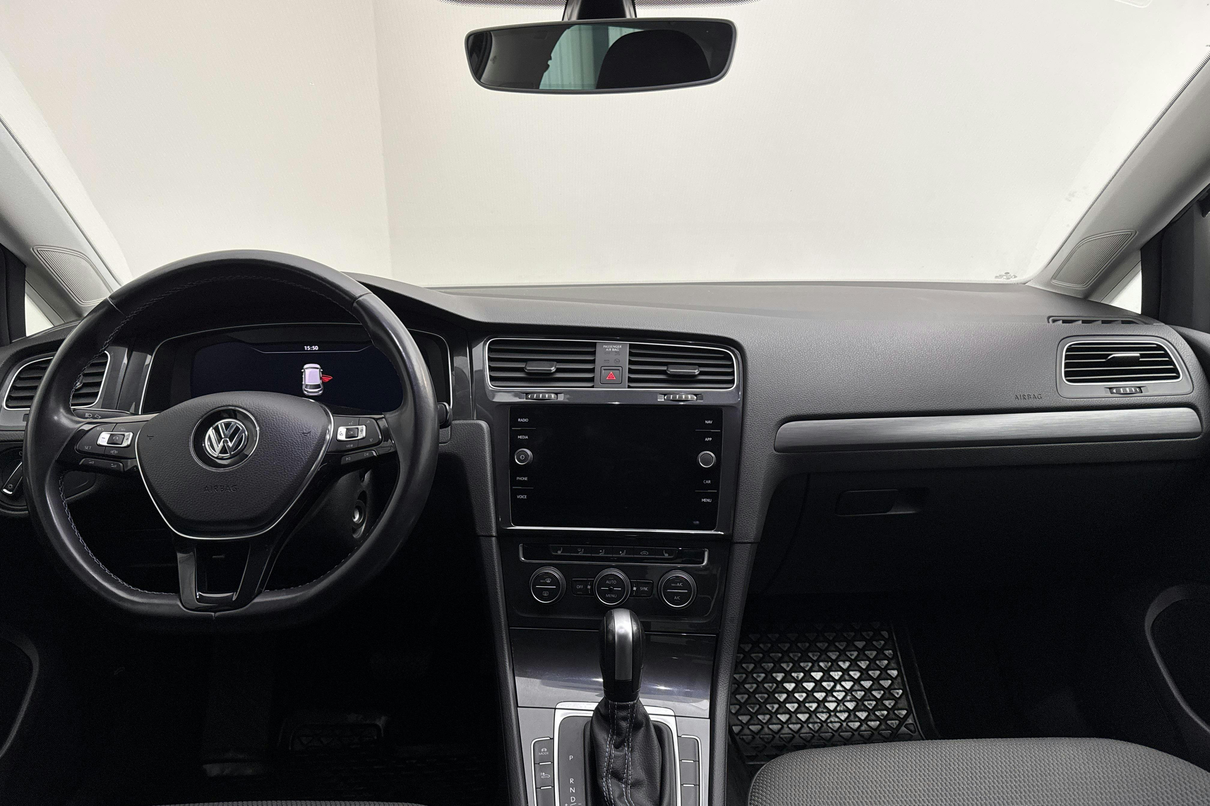 VW e-Golf VII 5dr (136hk) - 9 623 mil - Automat - svart - 2020