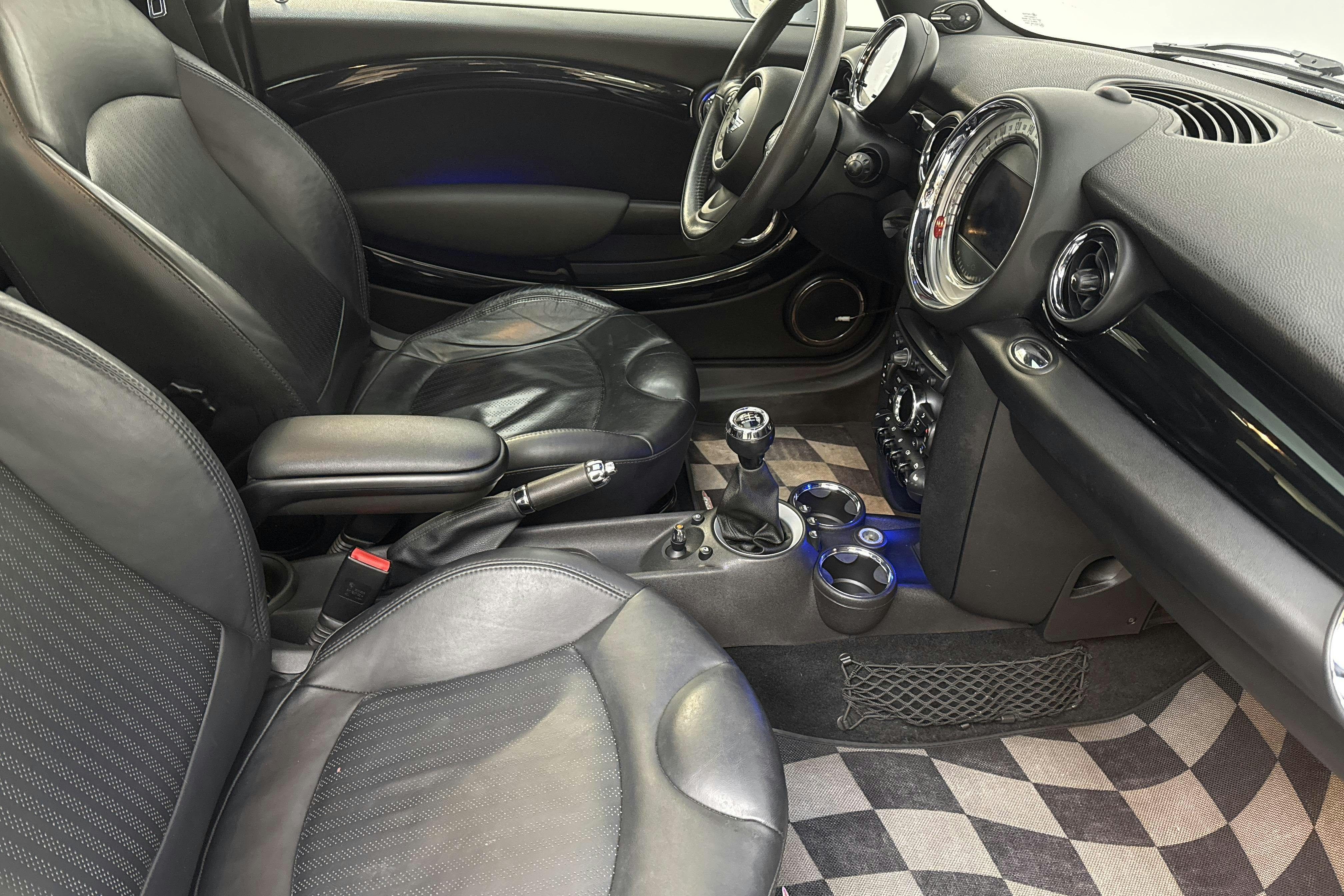 MINI Cooper S (184hk) - 111 920 km - Manual - gray - 2013