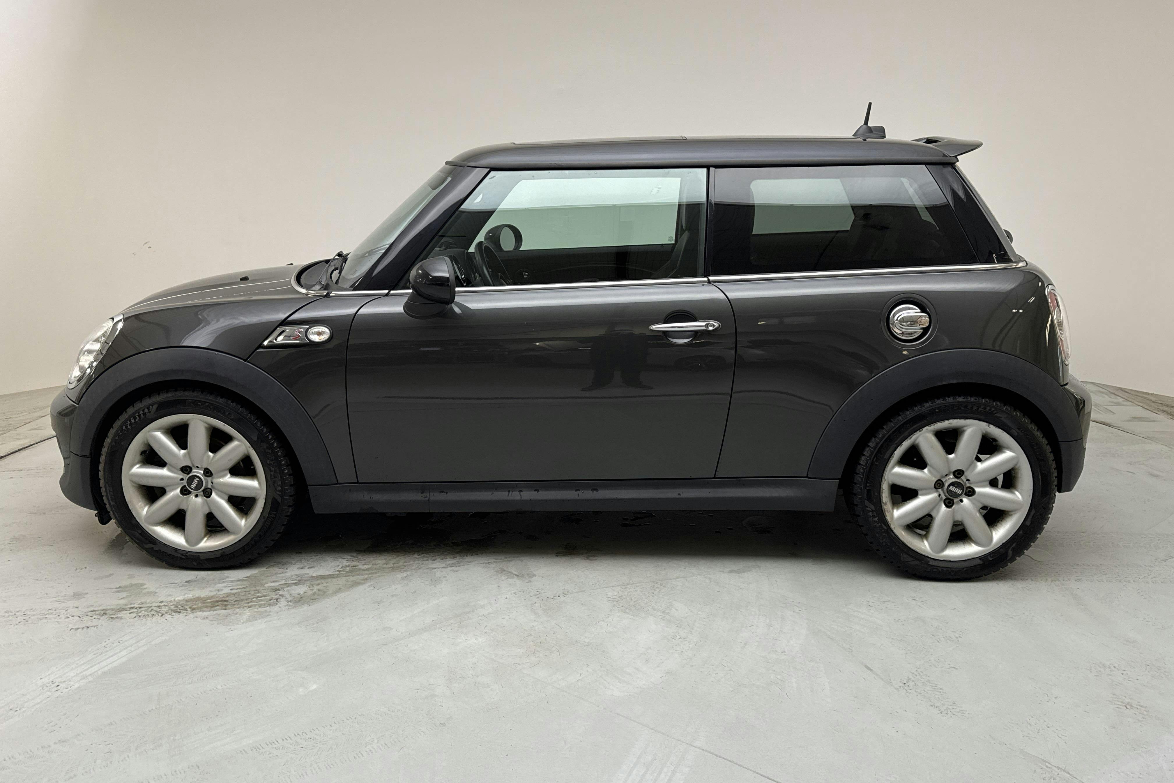 MINI Cooper S (184hk) - 111 920 km - Manual - gray - 2013