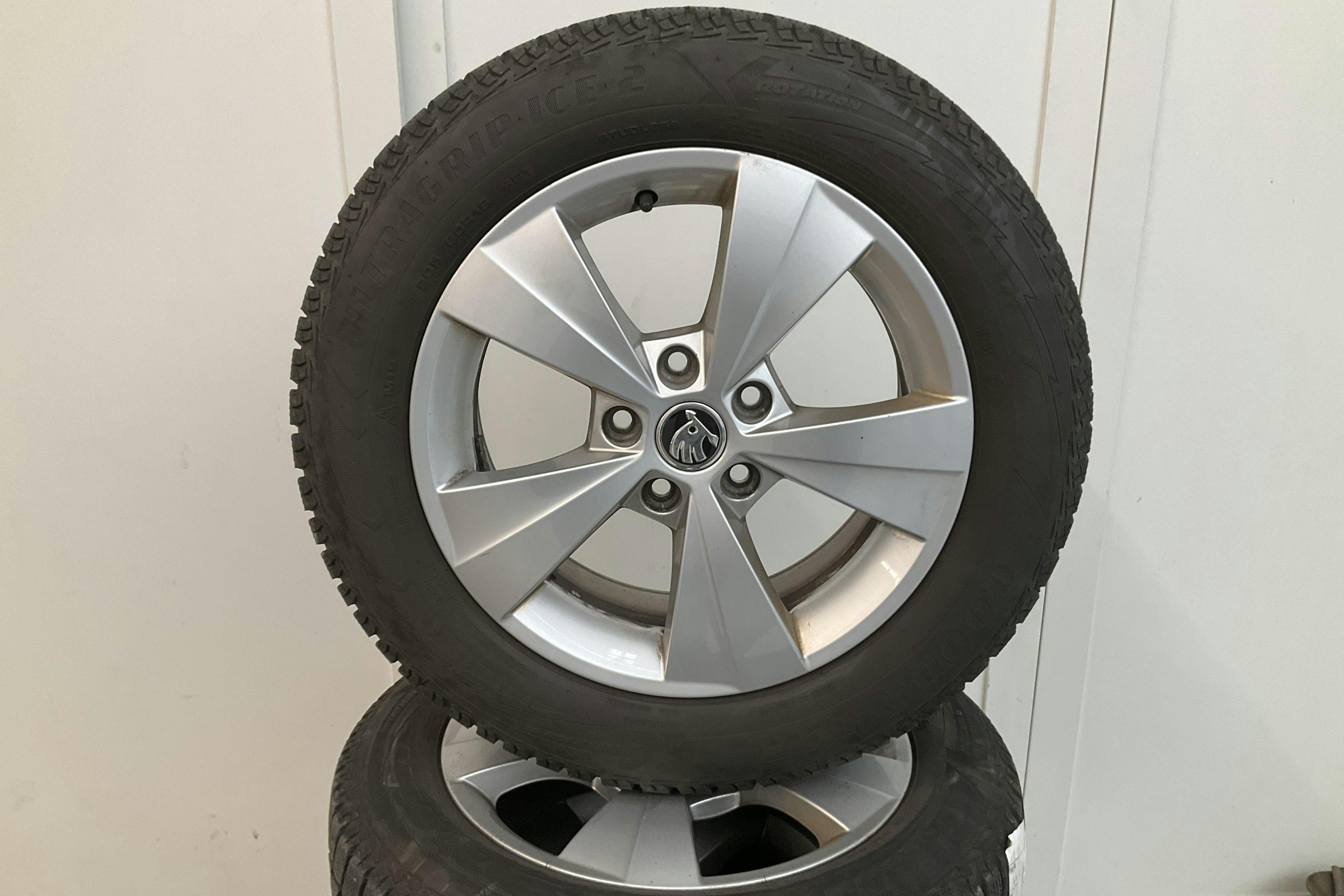 Skoda Octavia TSI e-Tec mHEV Combi (110hk) - 70 650 km - Automaattinen - hopea - 2021