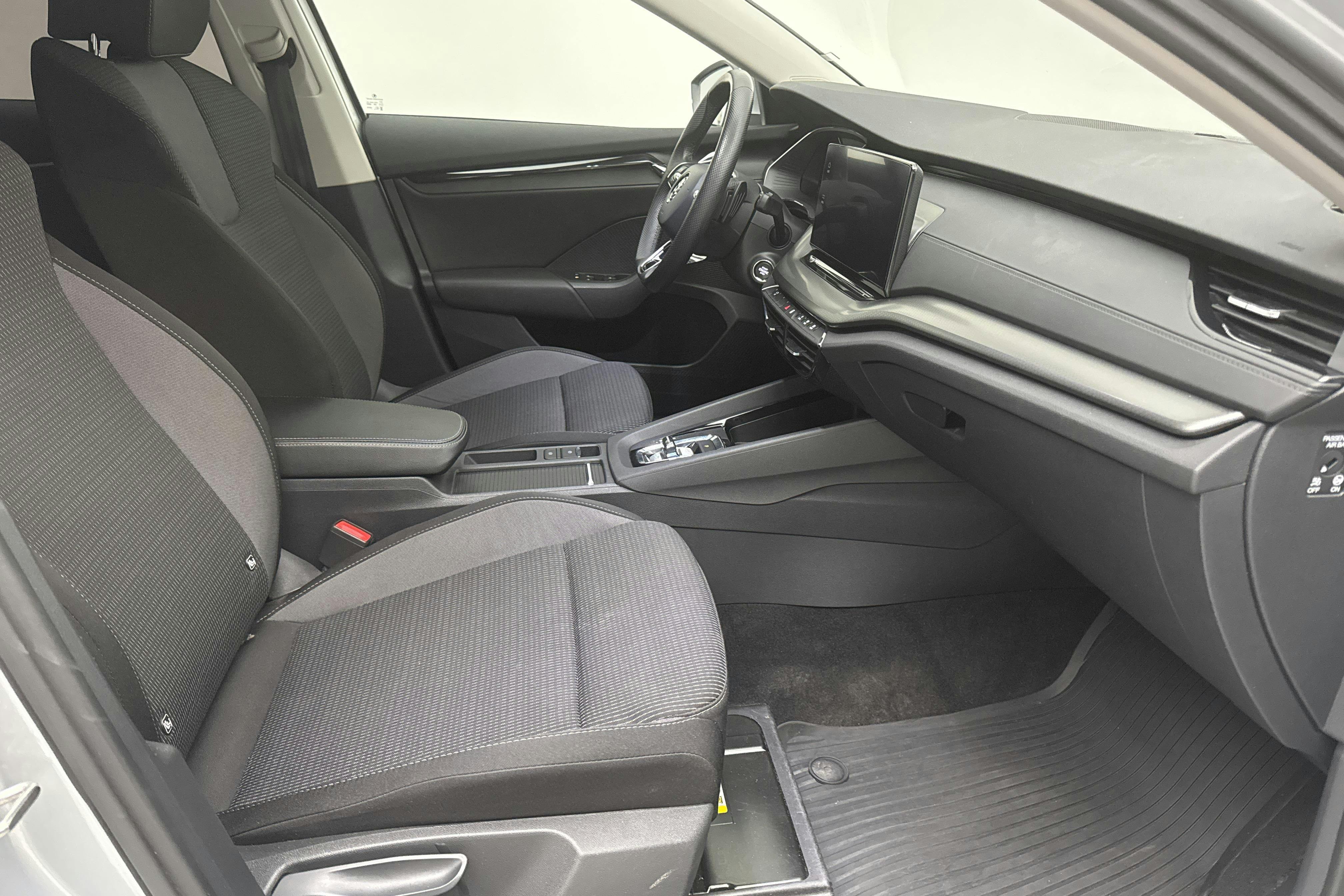 Skoda Octavia TSI e-Tec mHEV Combi (110hk) - 70 650 km - Automaattinen - hopea - 2021