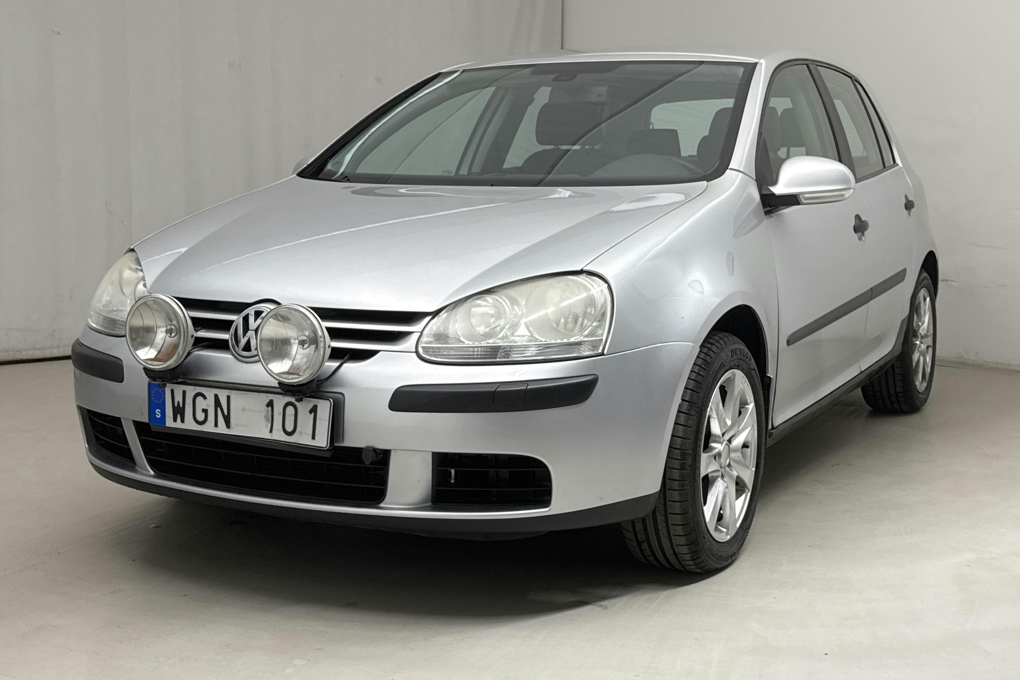 VW Golf A5 2.0 FSI 5dr 4Motion (150hk) - 18 560 mil - Manuell - silver - 2005