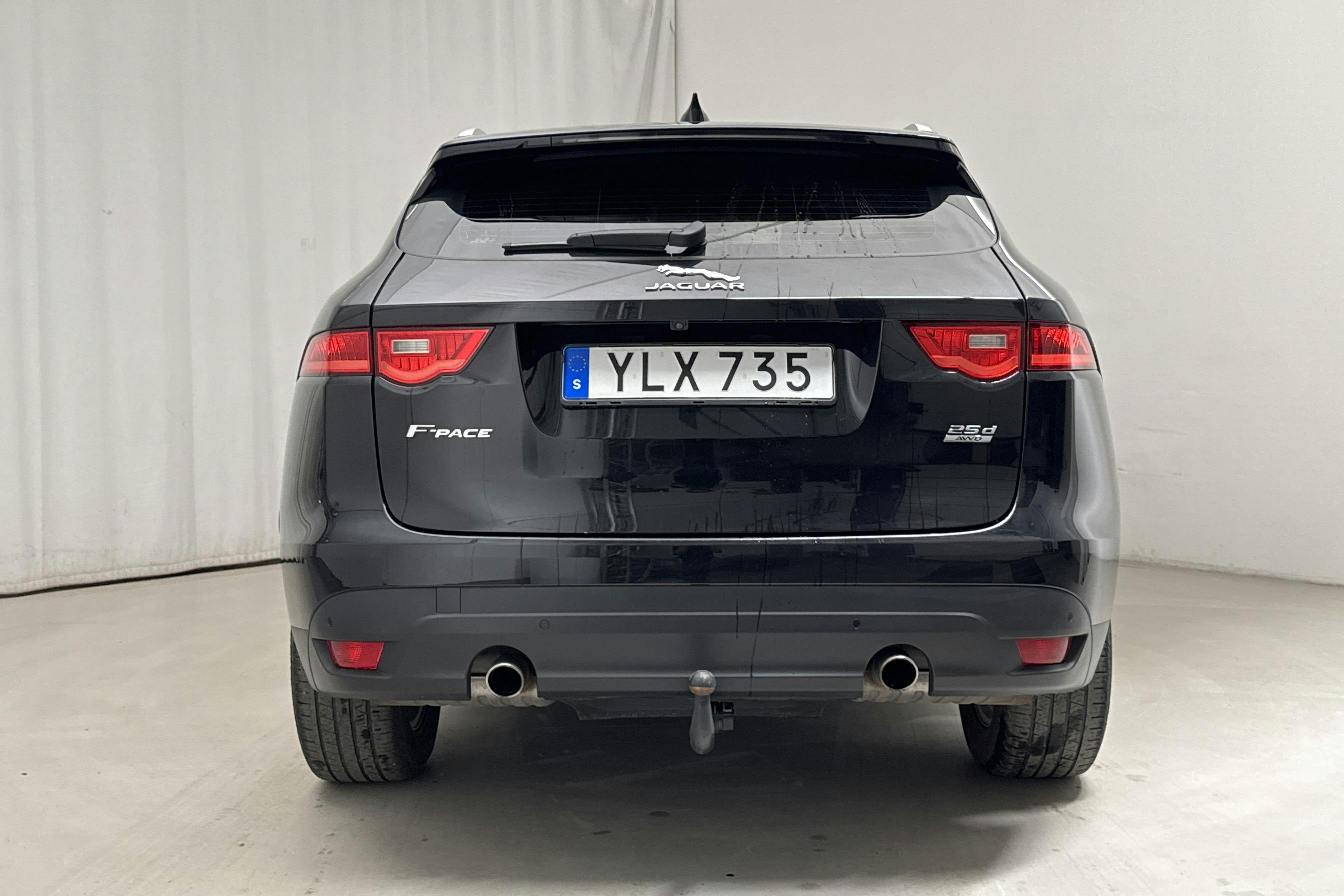 Jaguar F-Pace 25D 2.0 AWD (240hk) - 81 340 km - Automatic - black - 2018