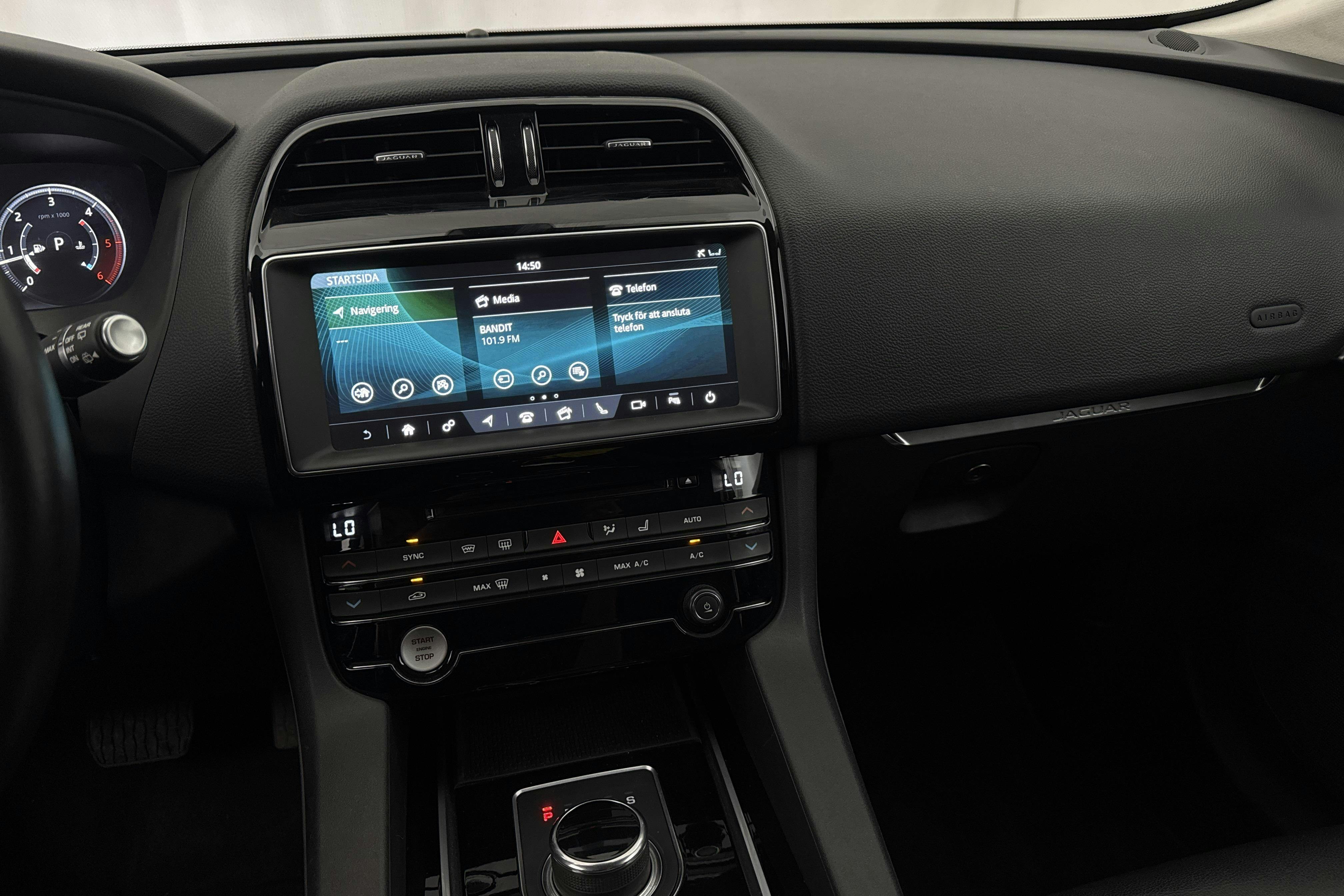 Jaguar F-Pace 25D 2.0 AWD (240hk) - 81 340 km - Automatic - black - 2018