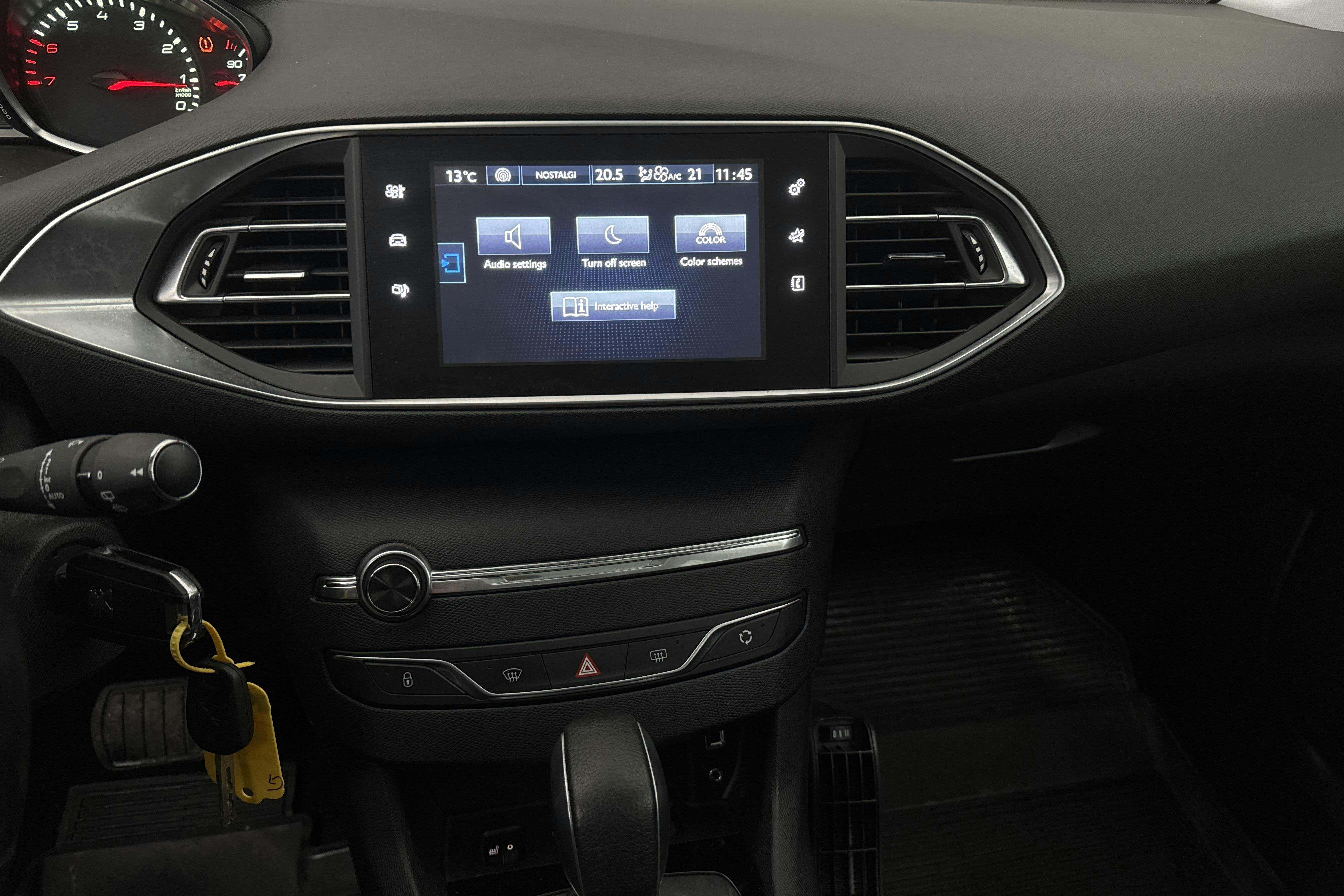 Peugeot 308 SW PureTech (130hk) - 8 513 mil - Automat - grå - 2014