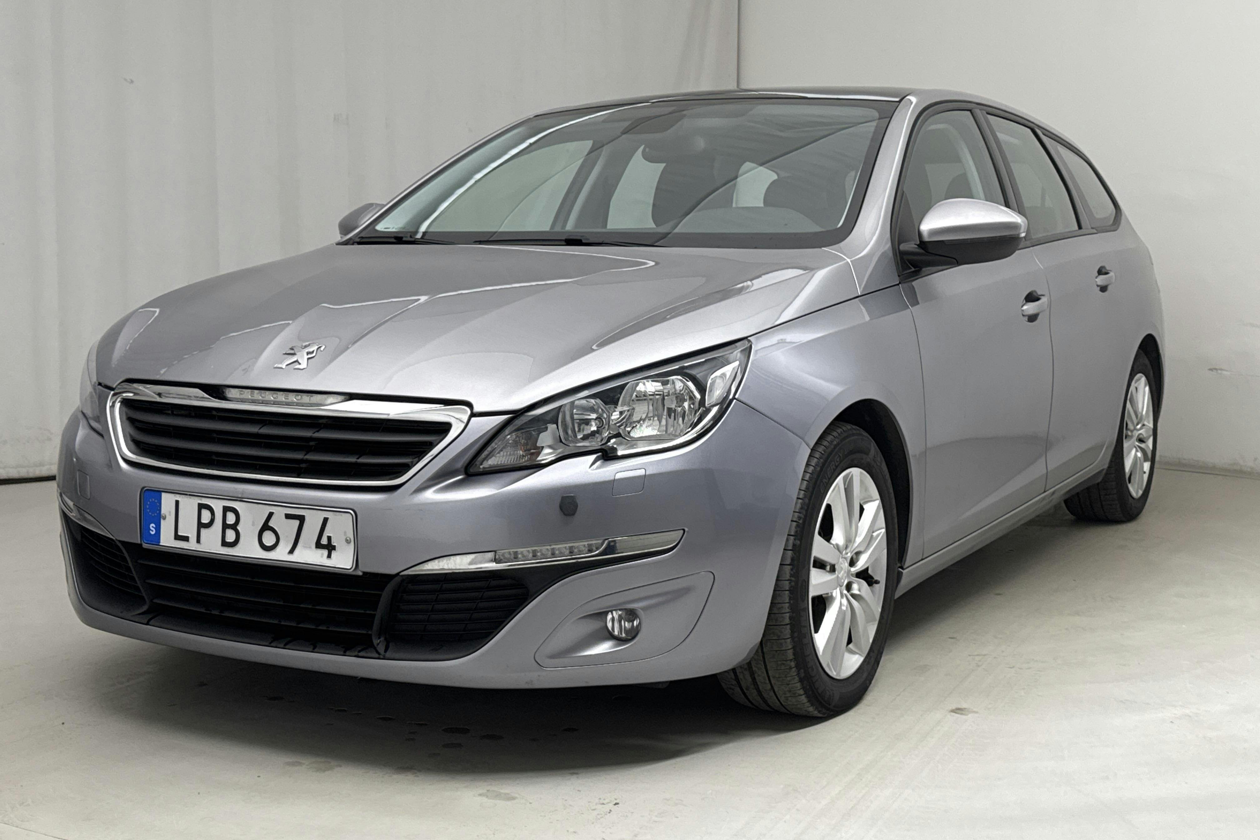 Peugeot 308 SW PureTech (130hk) - 8 513 mil - Automat - grå - 2014