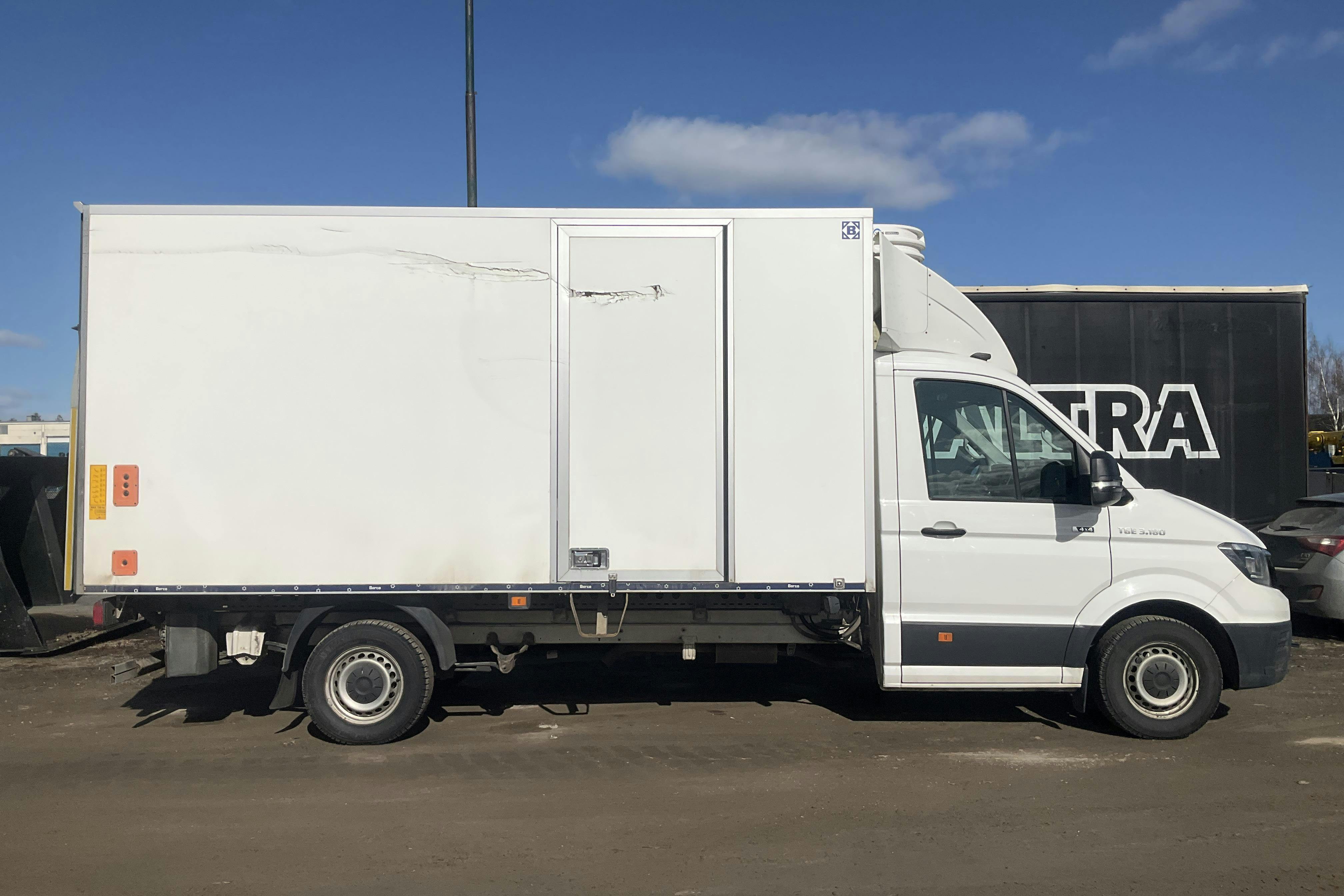 MAN TGE 3.180 4x4 Volymskåp - 31 684 mil - Automat - vit - 2018